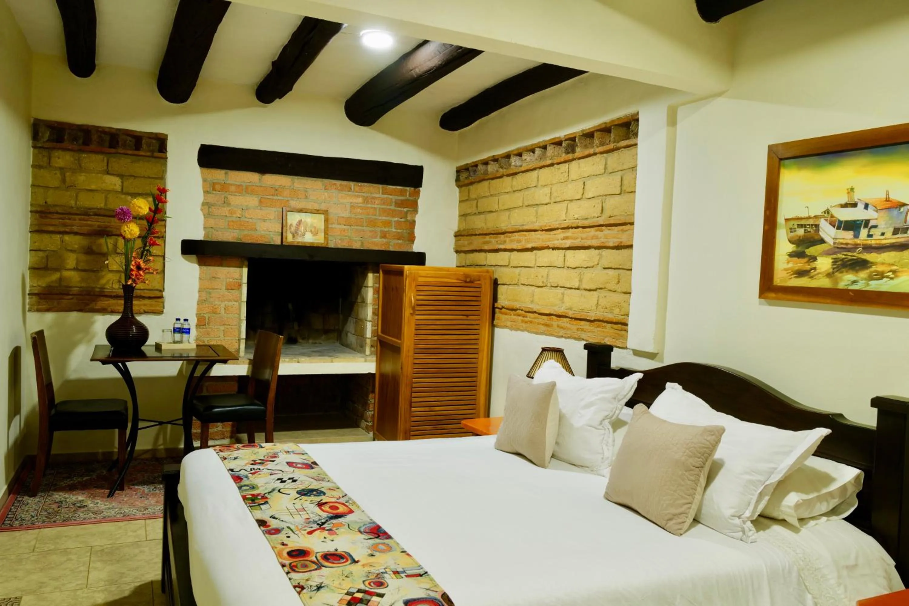 TV and multimedia, Bed in Elephantia Spa Hotel