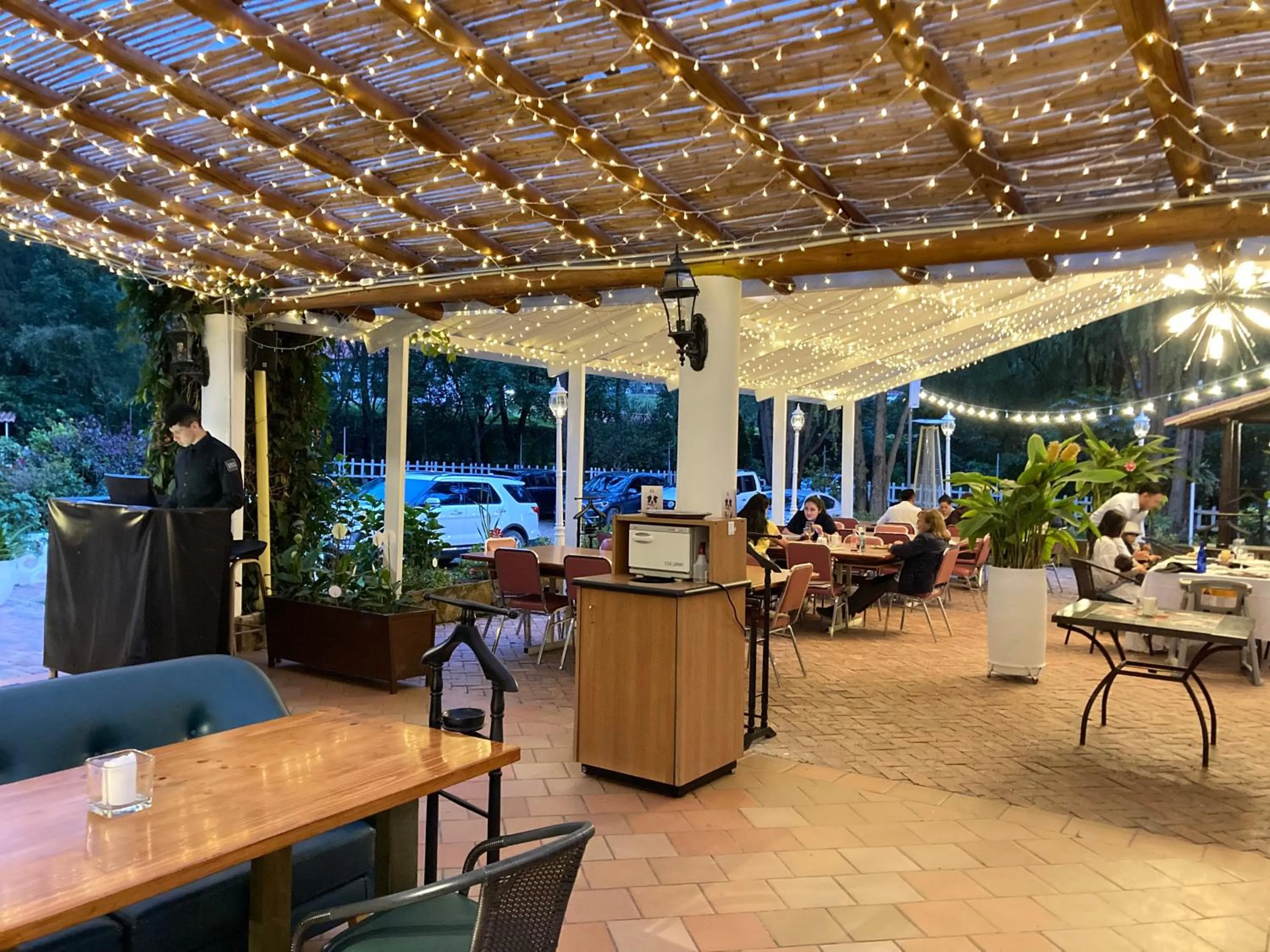 Restaurant/places to eat in Elephantia Spa Hotel