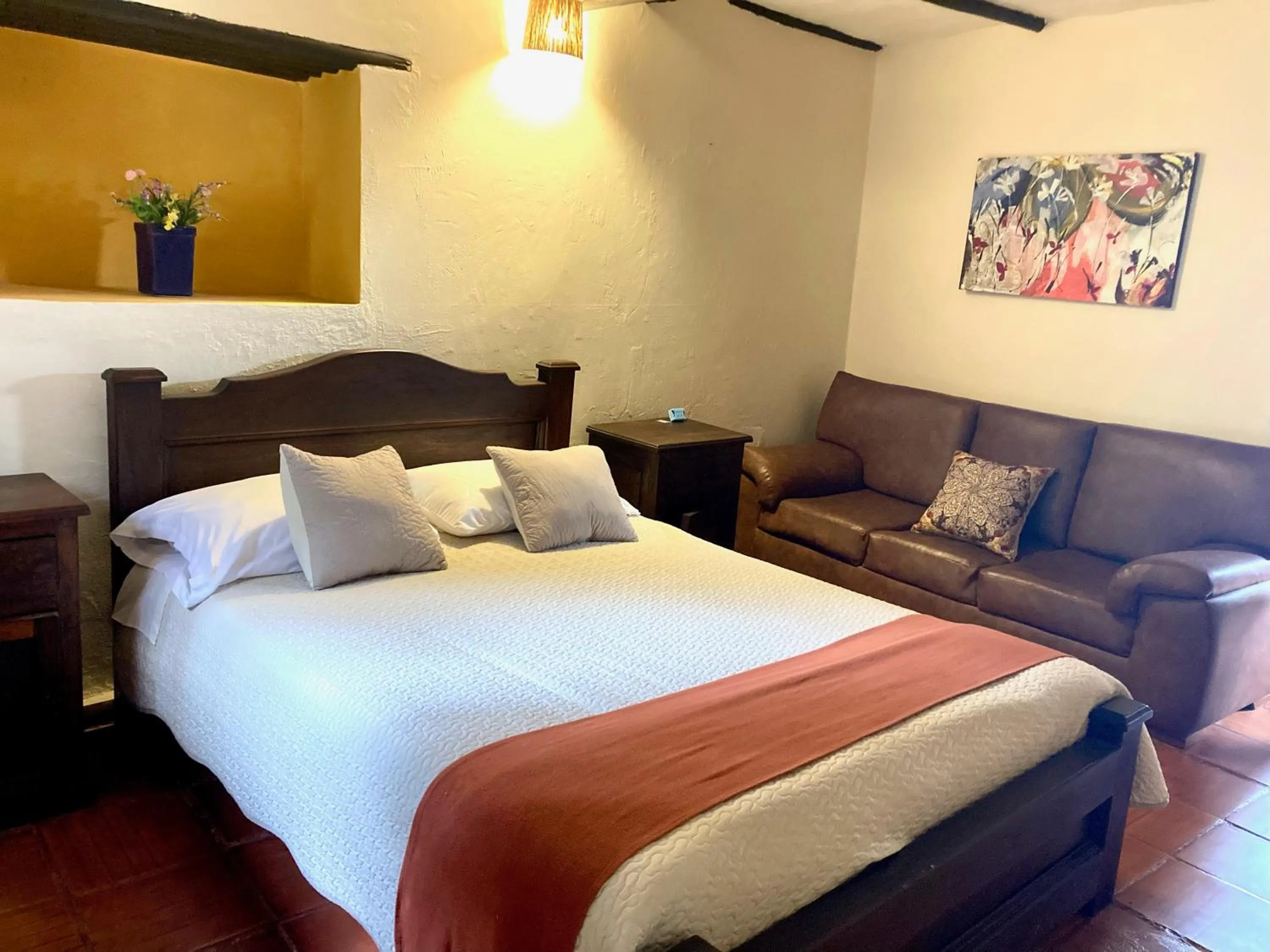 Bedroom, Bed in Bombon Hotel