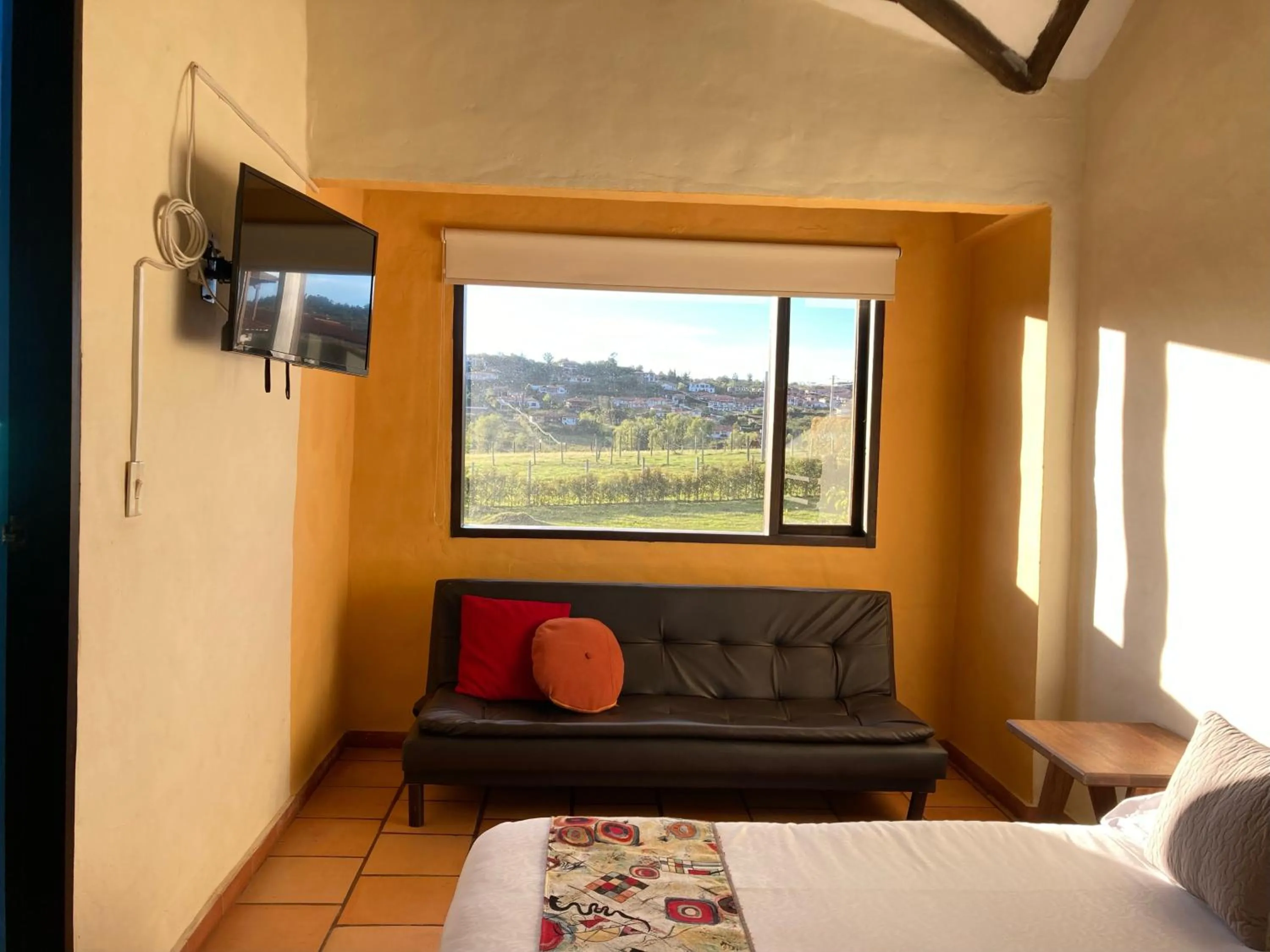 Garden view, Bed in Elephantia Spa Hotel