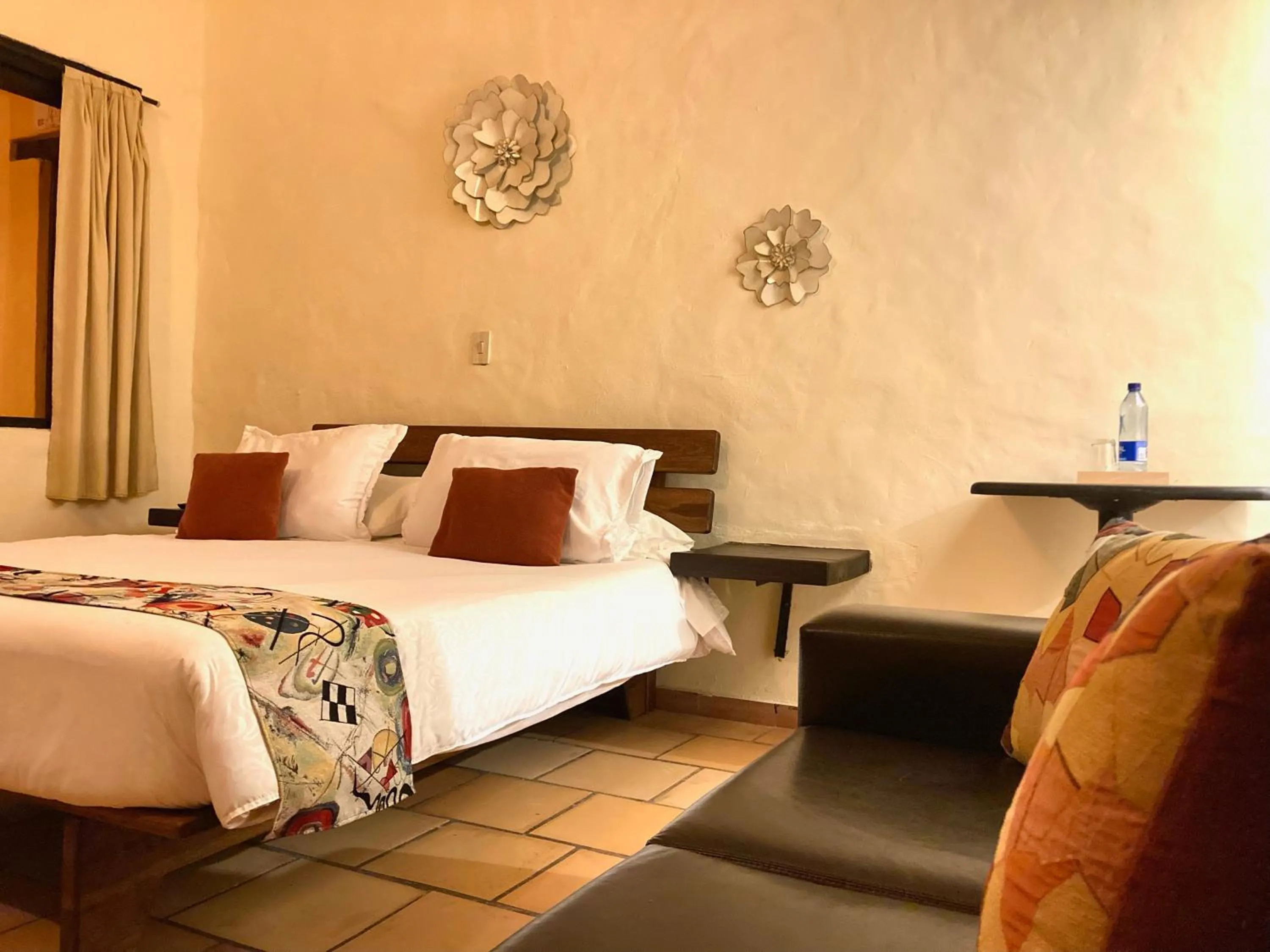 Living room, Bed in Elephantia Spa Hotel