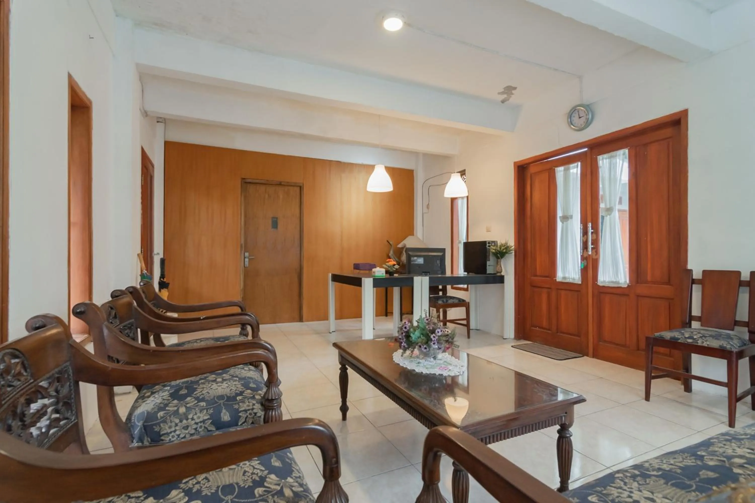 Living room in Lembur Kiwari Setra Duta Mitra RedDoorz