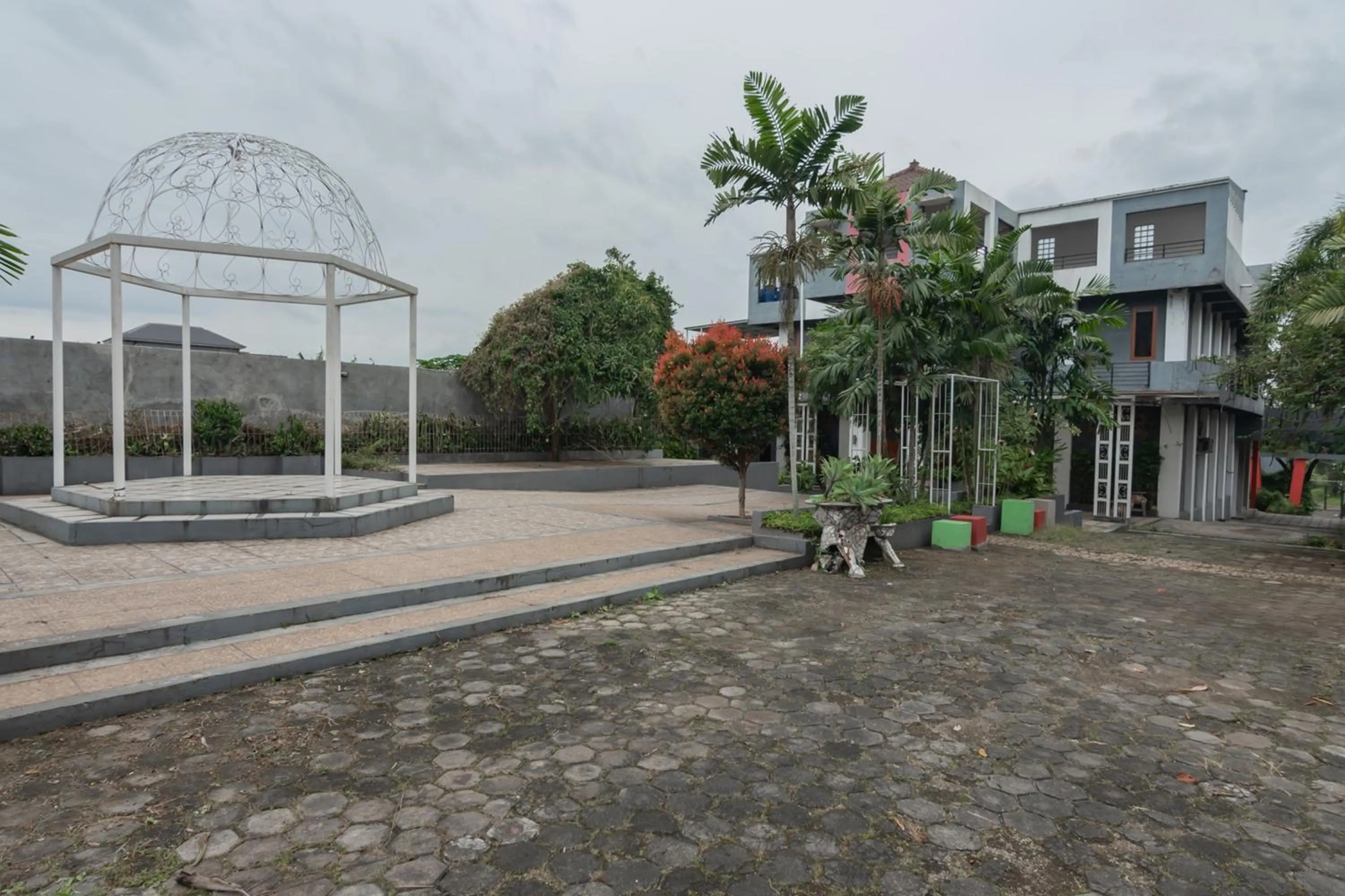 Property building in Lembur Kiwari Setra Duta Mitra RedDoorz