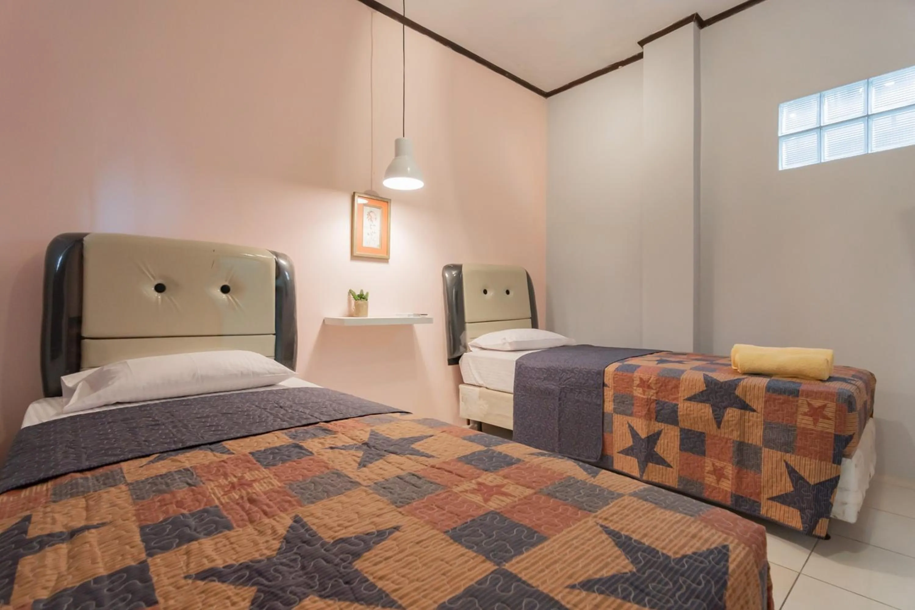 Bed in Lembur Kiwari Setra Duta Mitra RedDoorz