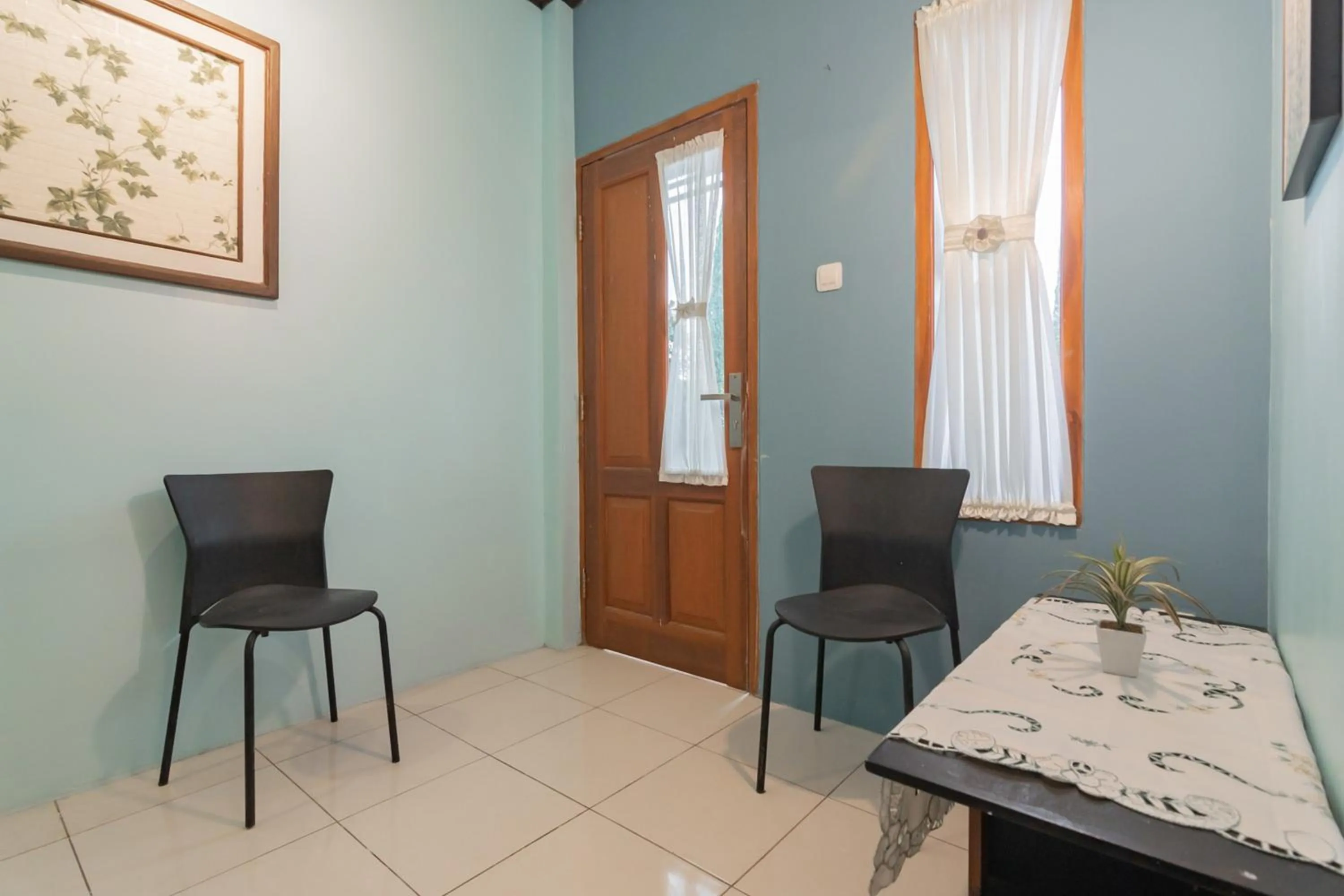 Lembur Kiwari Setra Duta Mitra RedDoorz