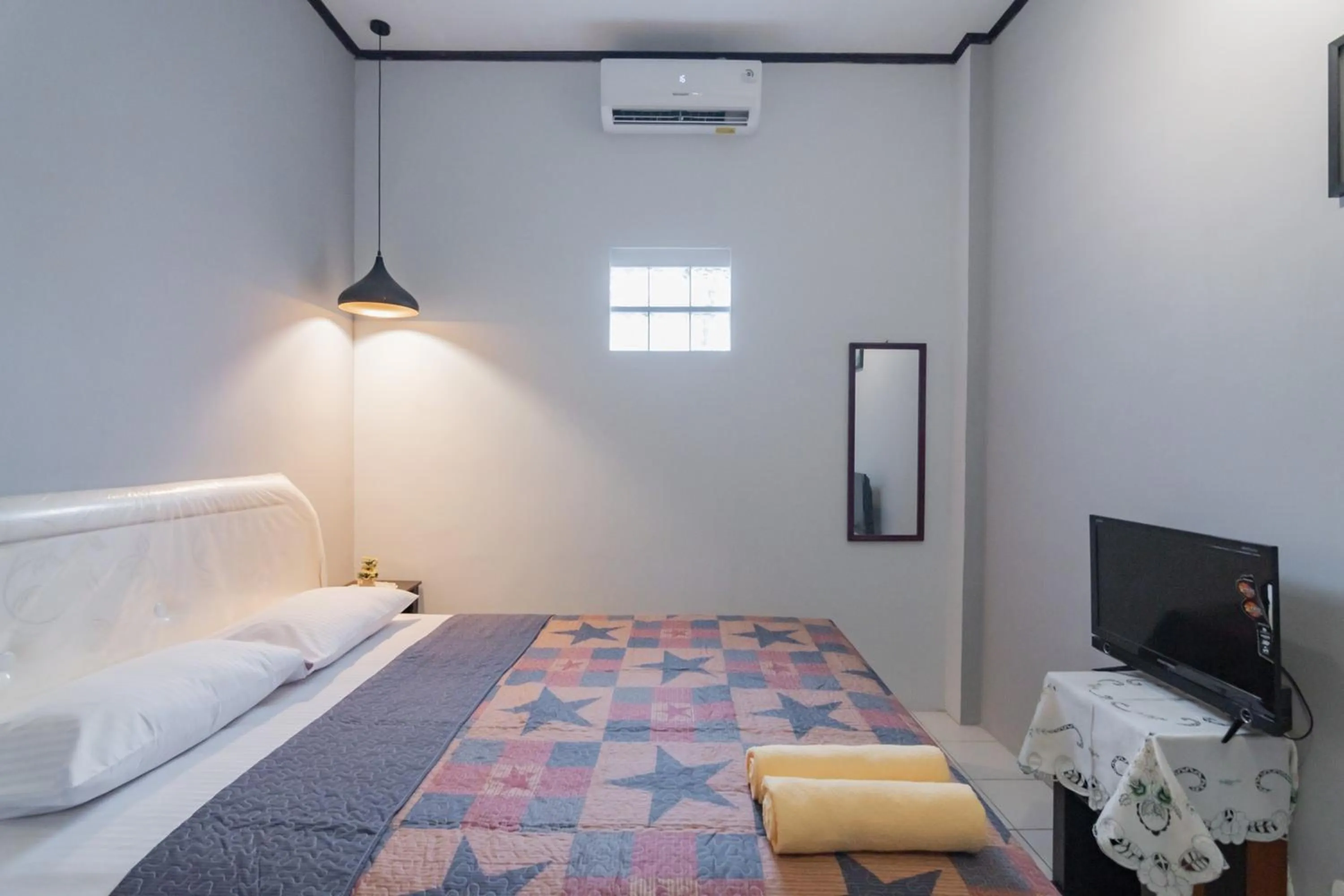 Bed in Lembur Kiwari Setra Duta Mitra RedDoorz