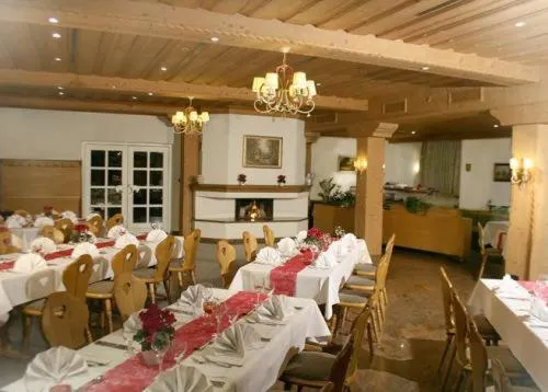 Restaurant/places to eat in Hotel & Restaurant Lamm