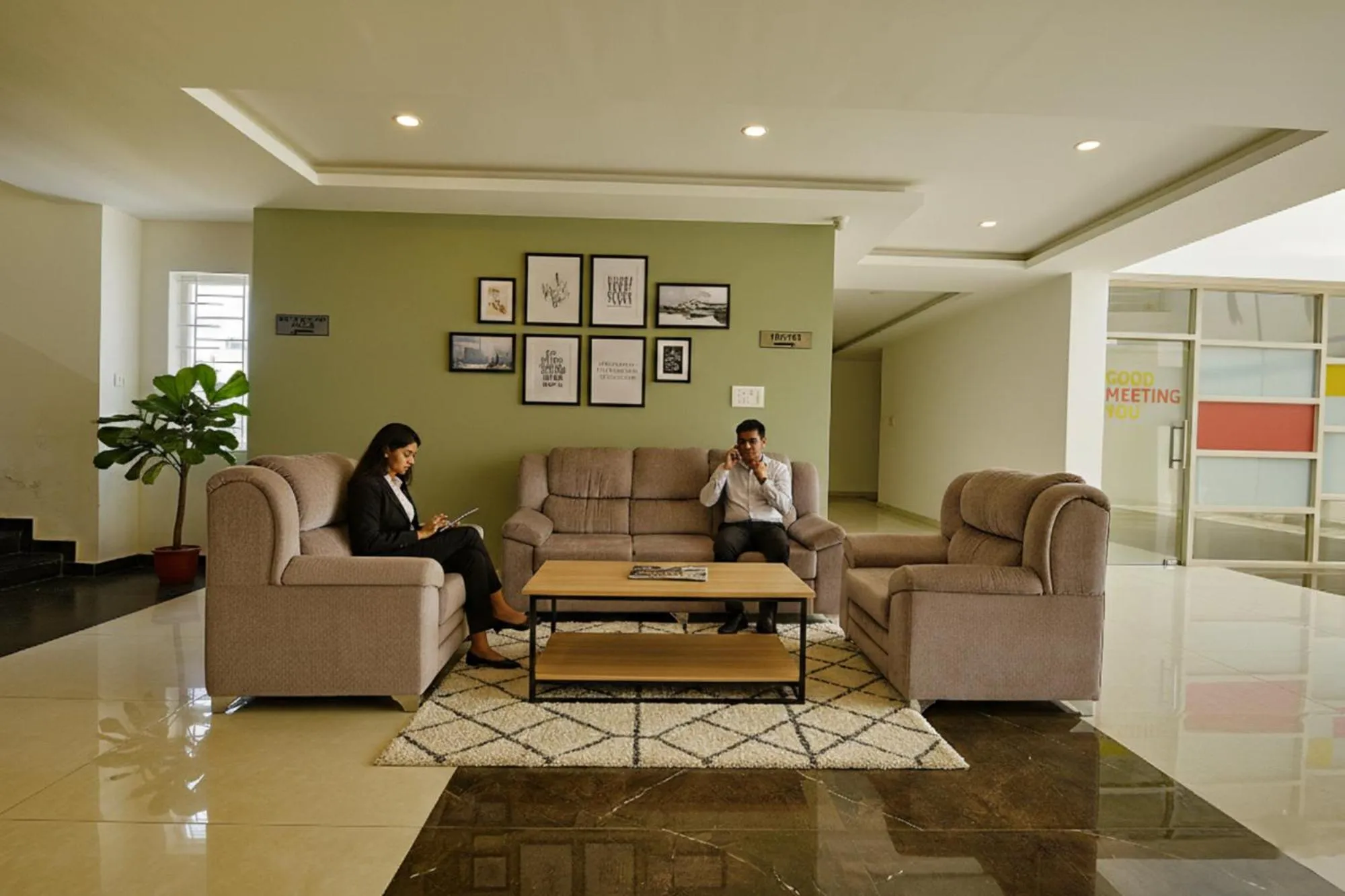 Lobby or reception in FabHotel Champion Gateway - Yelahanka