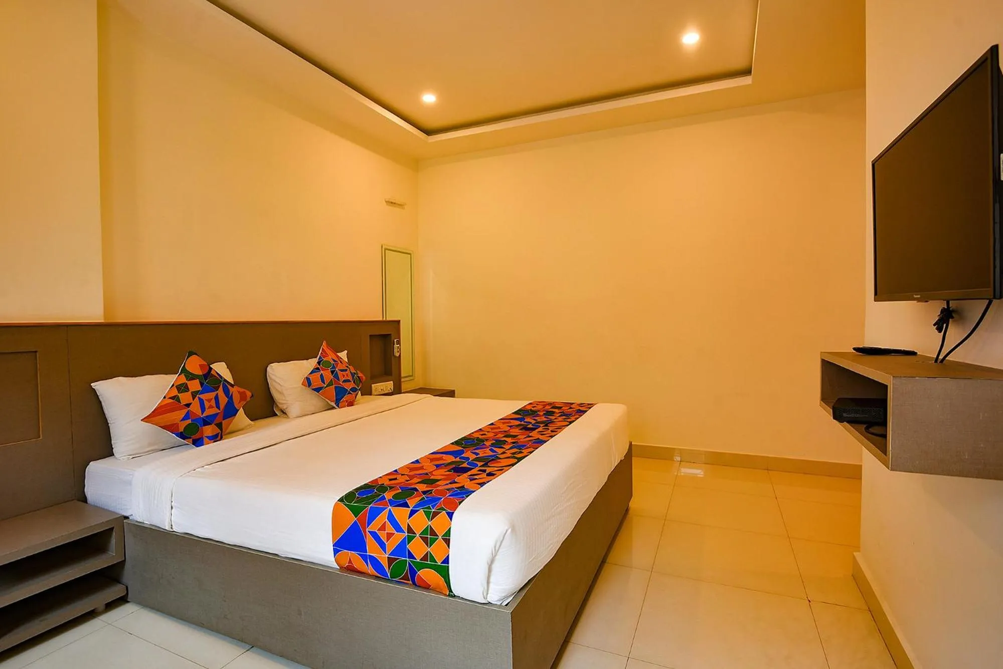 Bed in FabHotel Champion Gateway - Yelahanka