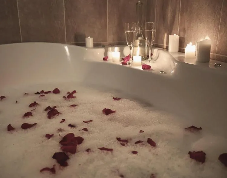 Hot Tub in Domaine Sur Les Sarts