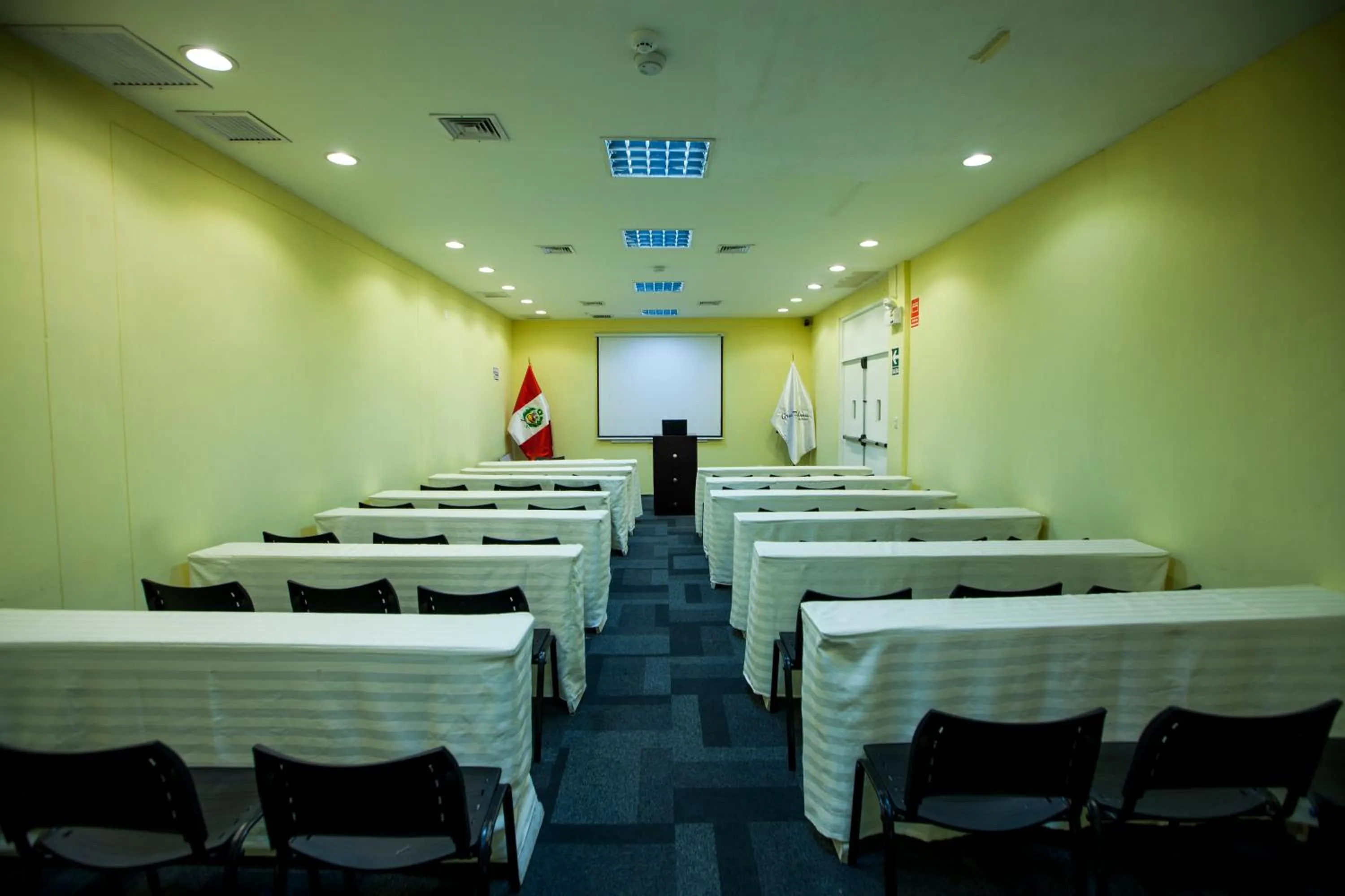 Business facilities in Hotel Gran Palma Piura
