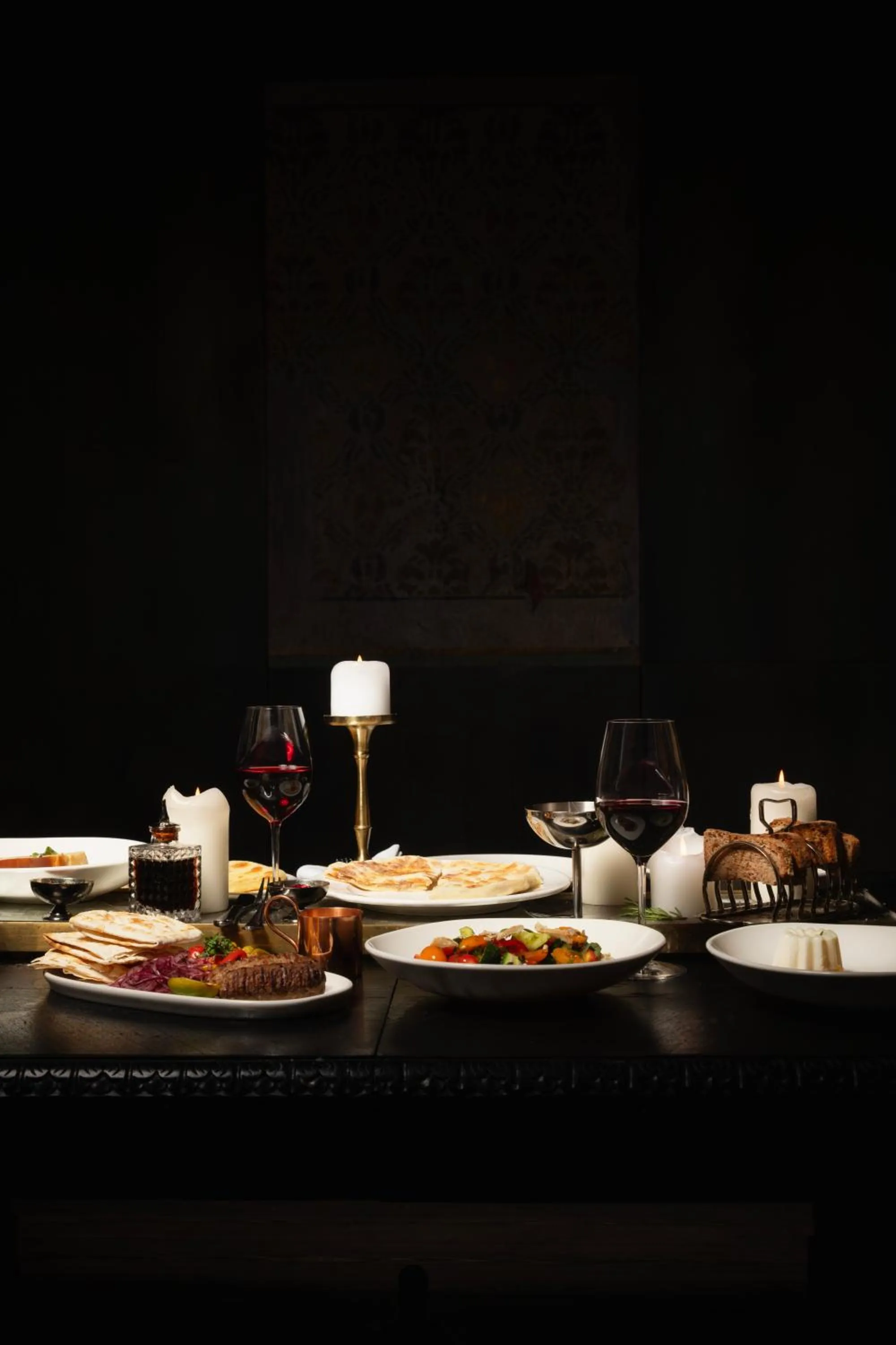 Restaurant/places to eat in Unfound Door - Design Hotel