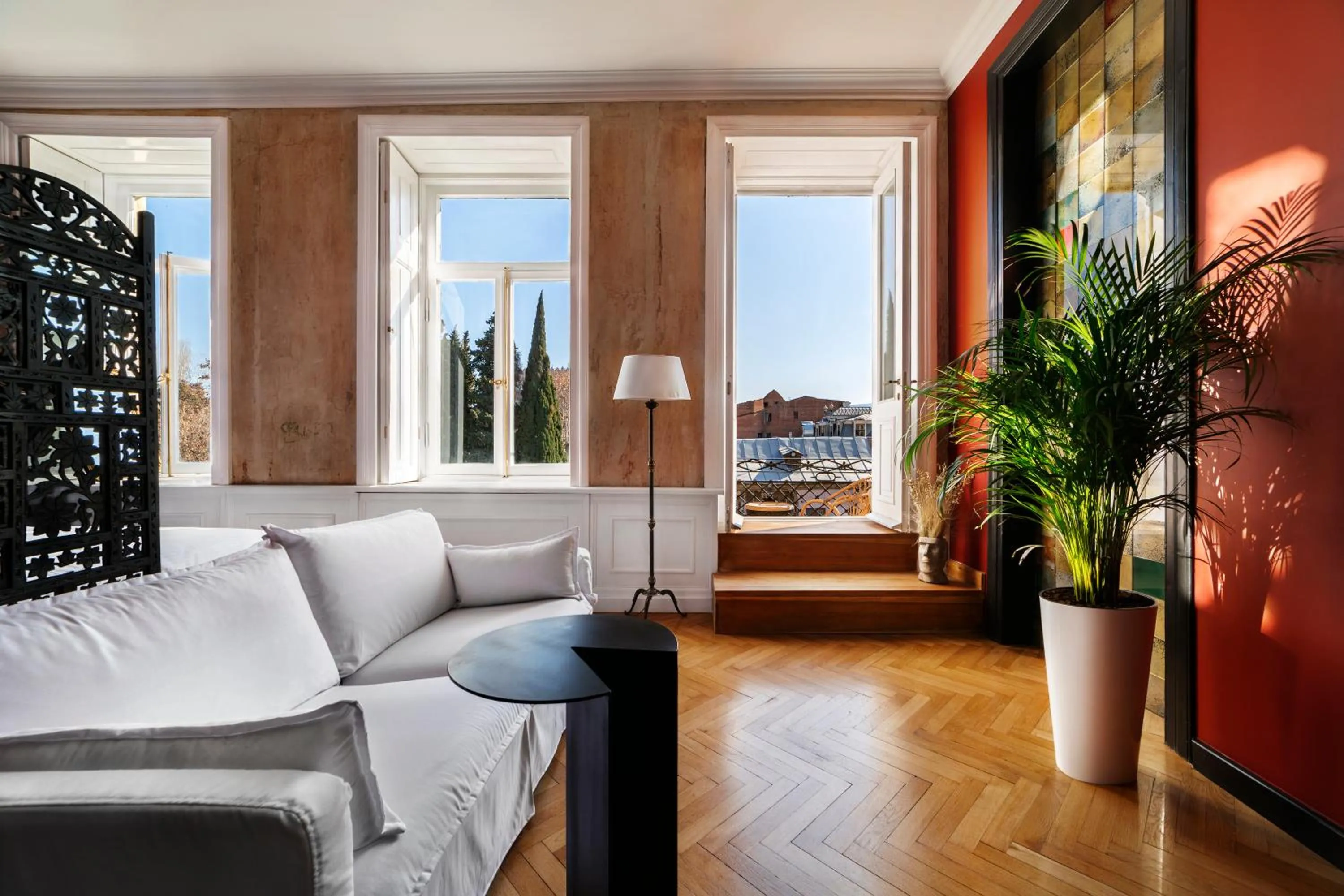 Bed in Unfound Door - Design Hotel