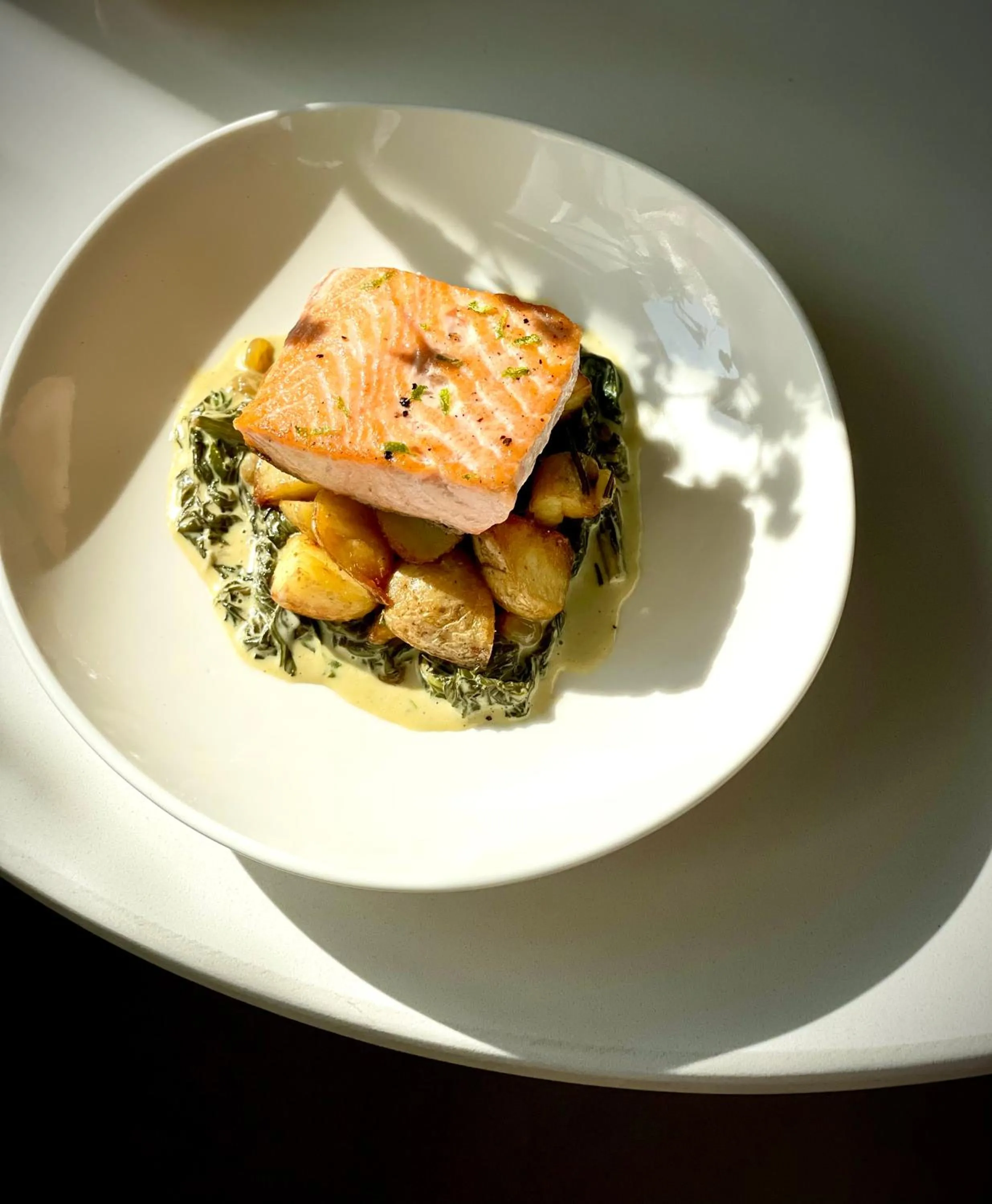 Restaurant/places to eat in Unfound Door - Design Hotel