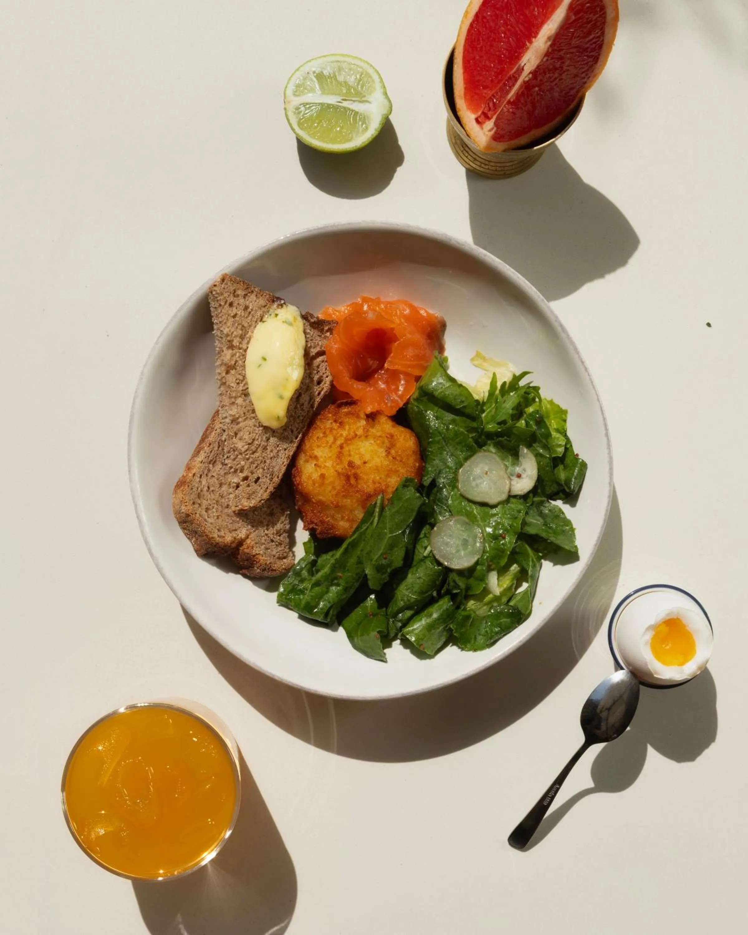 Restaurant/places to eat in Unfound Door - Design Hotel