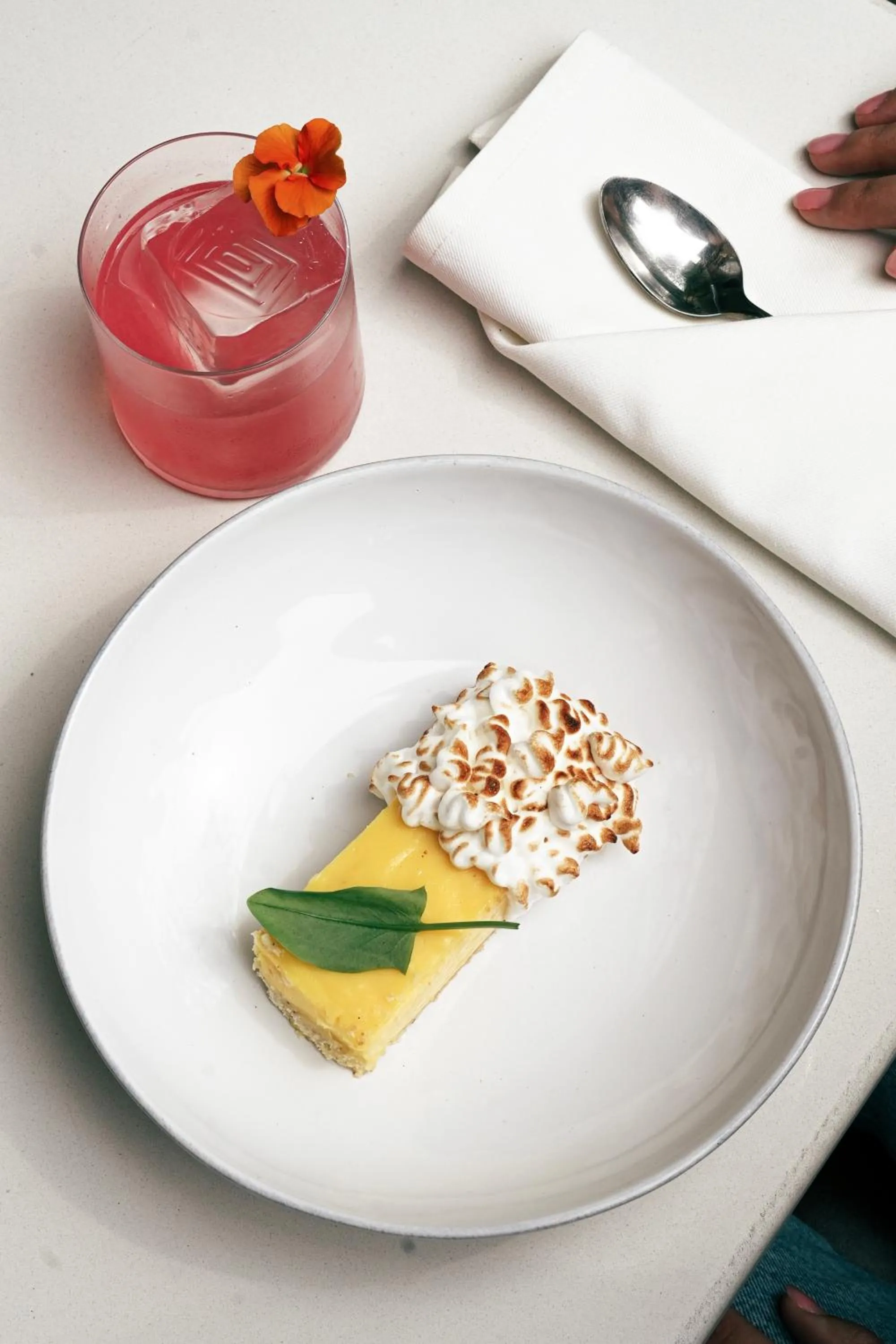 Restaurant/places to eat in Unfound Door - Design Hotel