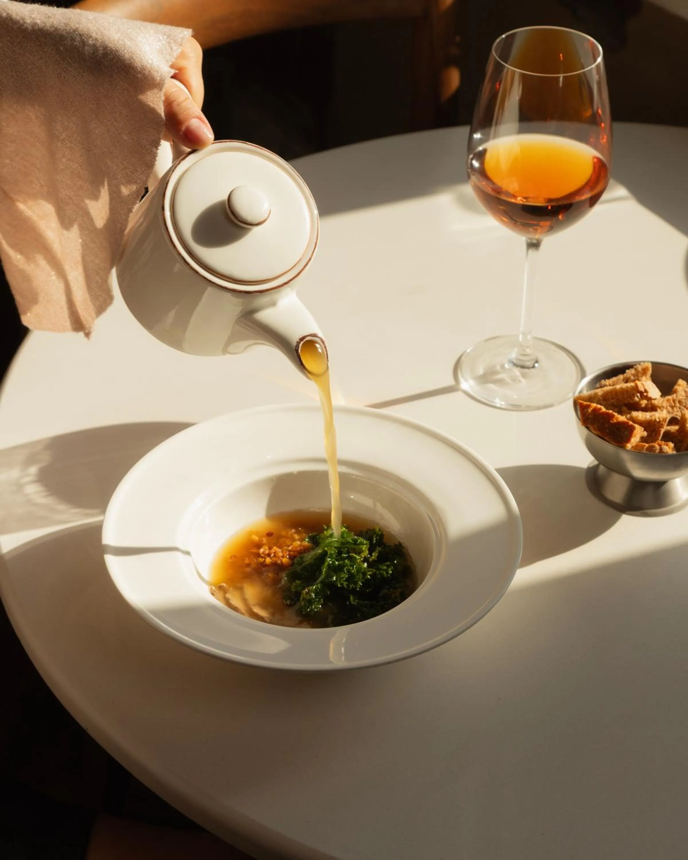 Restaurant/places to eat in Unfound Door - Design Hotel