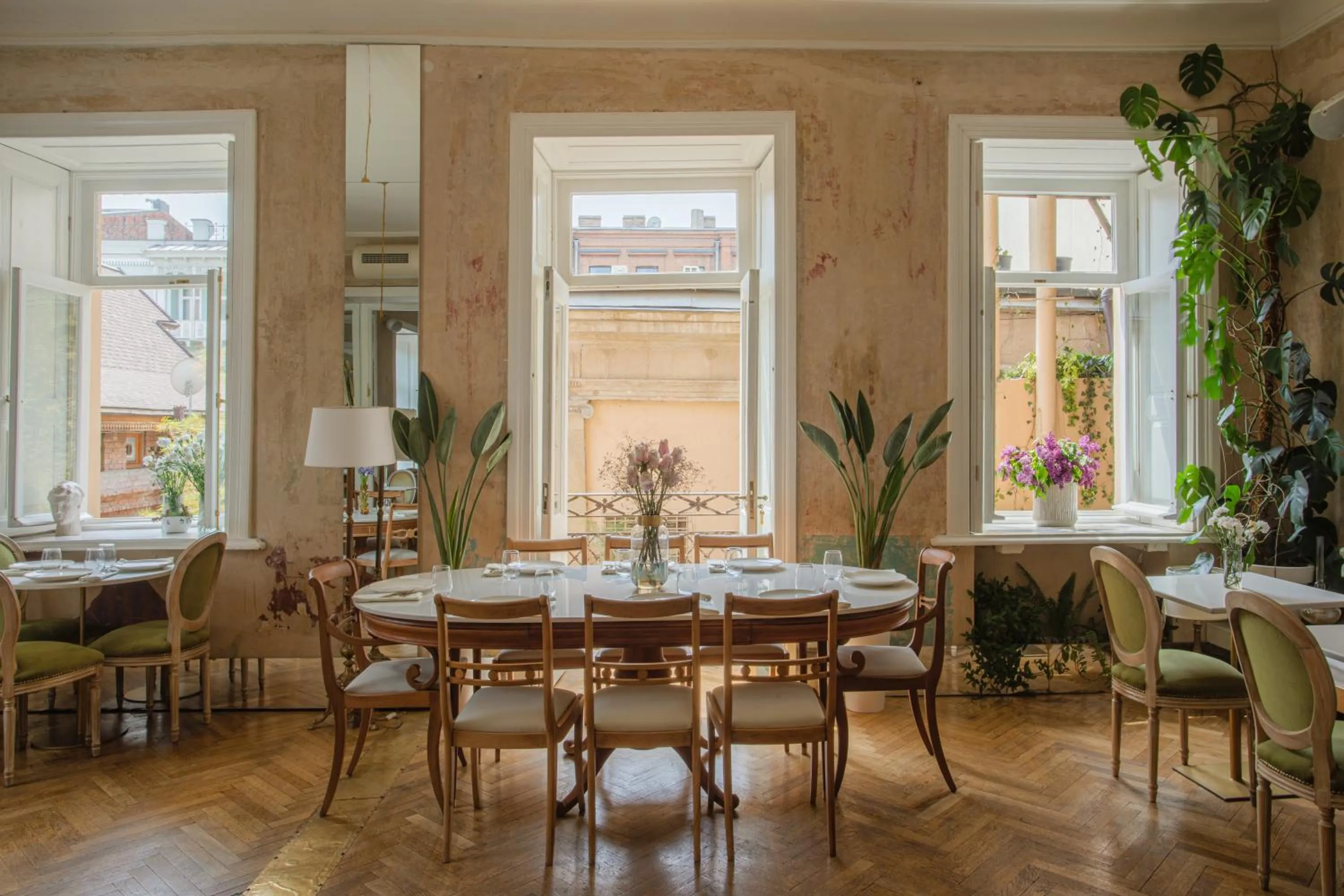 Seating area in Unfound Door - Design Hotel