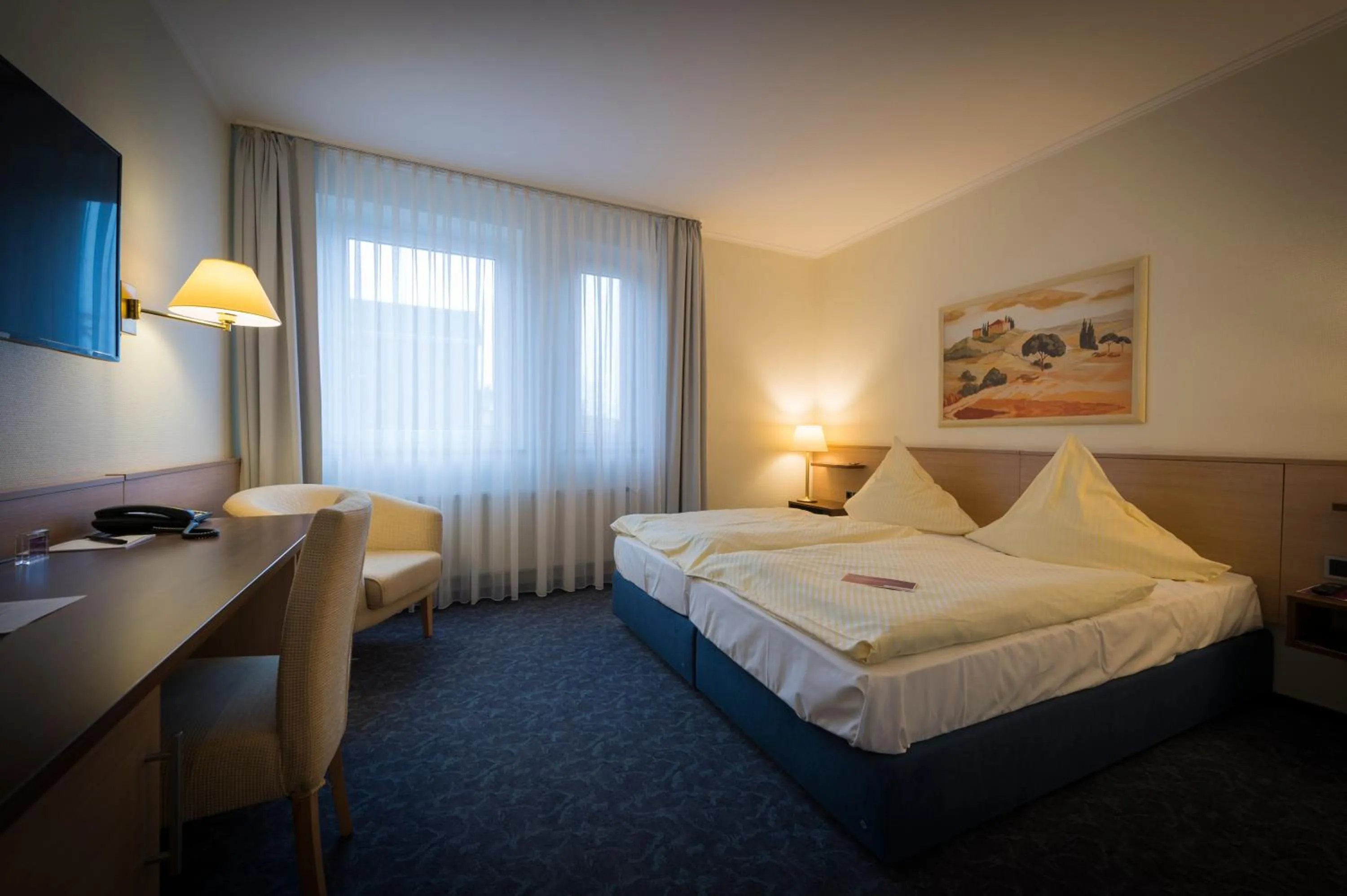 Photo of the whole room, Bed in Hotel Lücke Rheine
