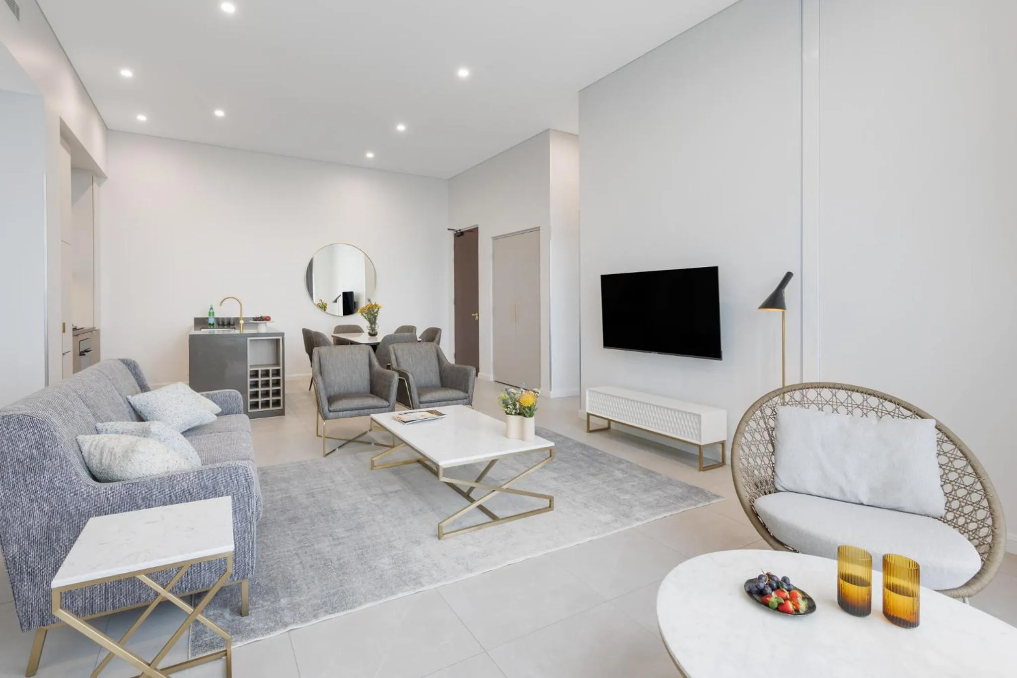 TV and multimedia in Meriton Suites Surfers Paradise