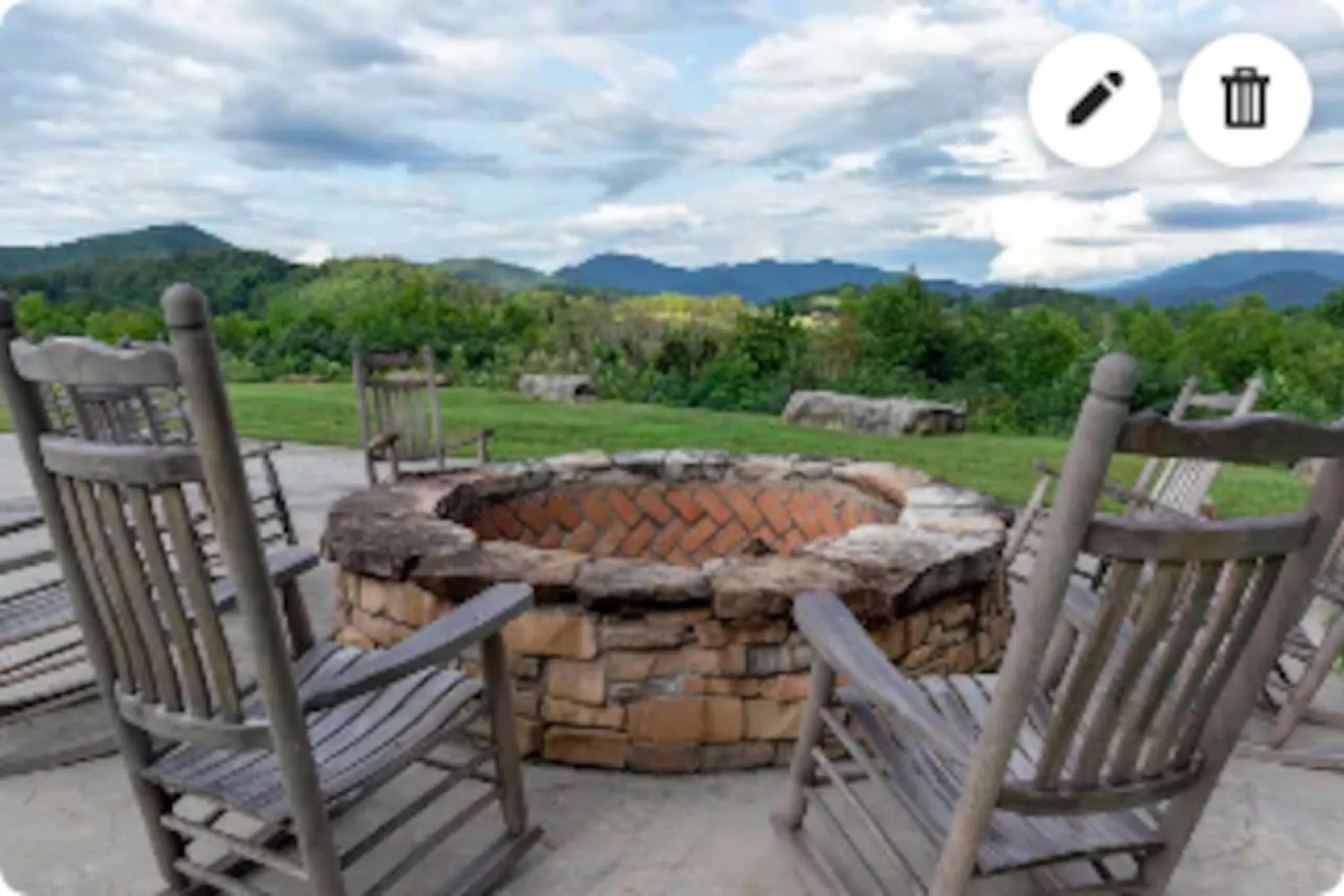 Natural landscape in Gorgeous Cades Cove Condo with Community Pool