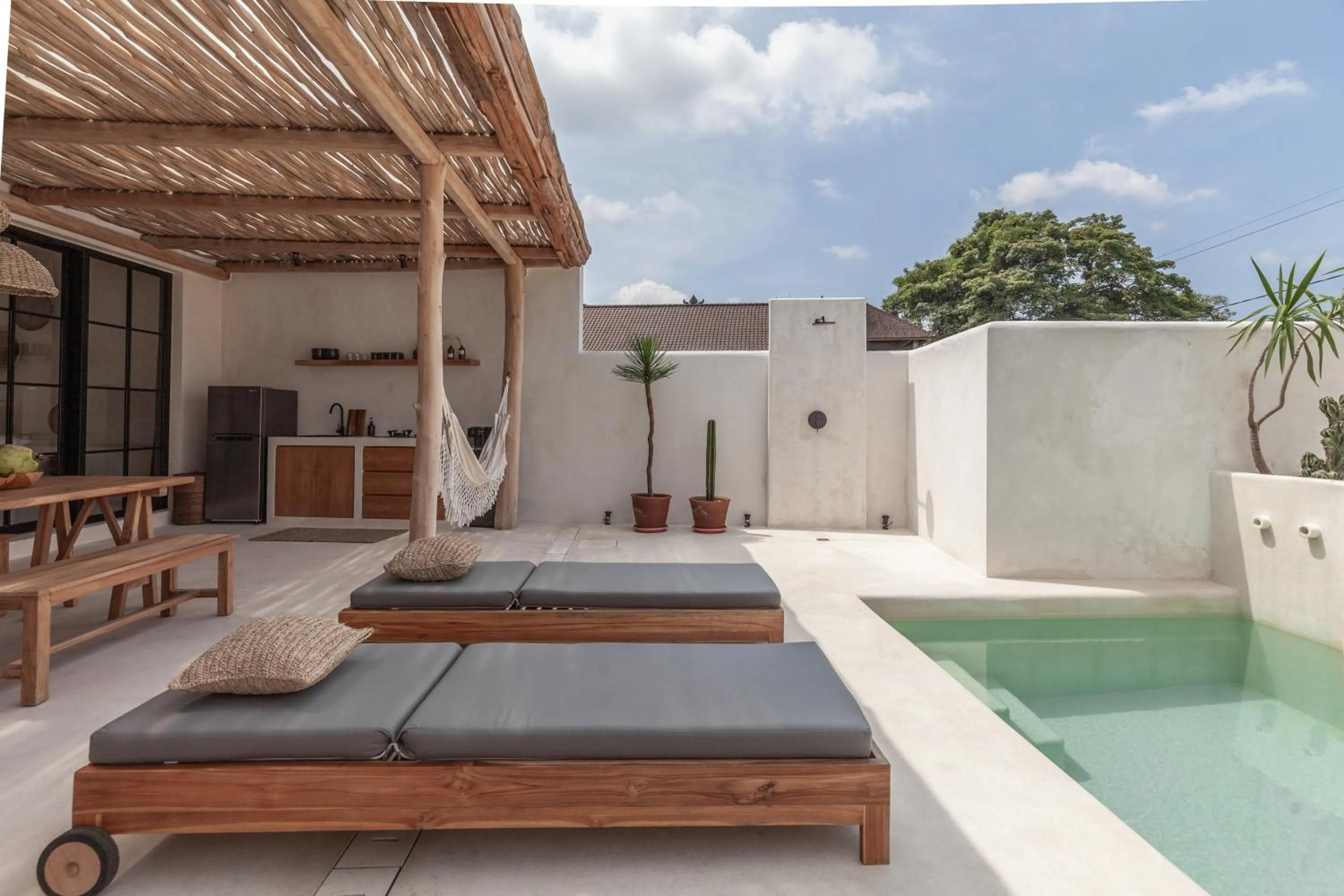 Property building in YUCCA villas