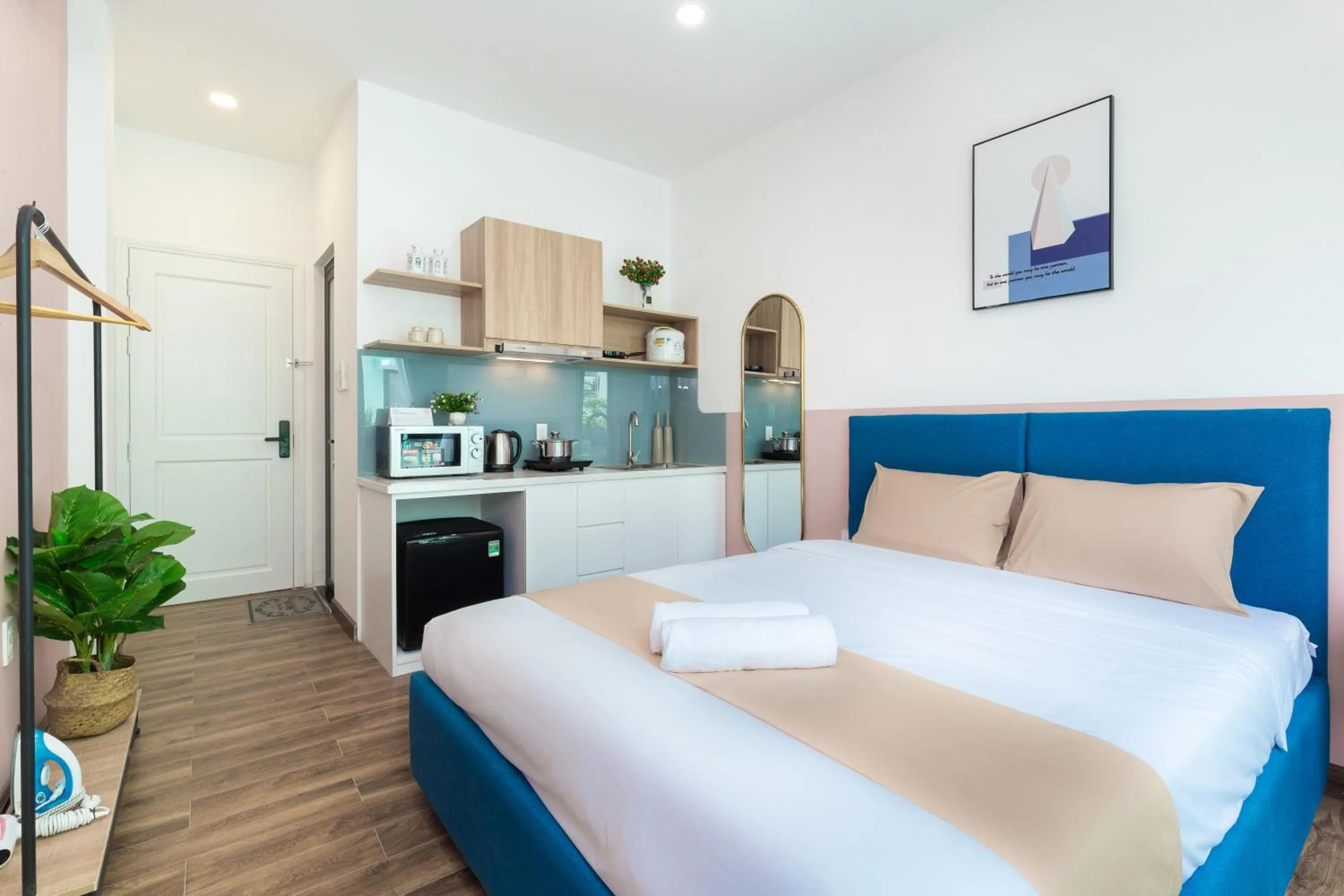 Photo of the whole room in Cozrum Homes Greena House