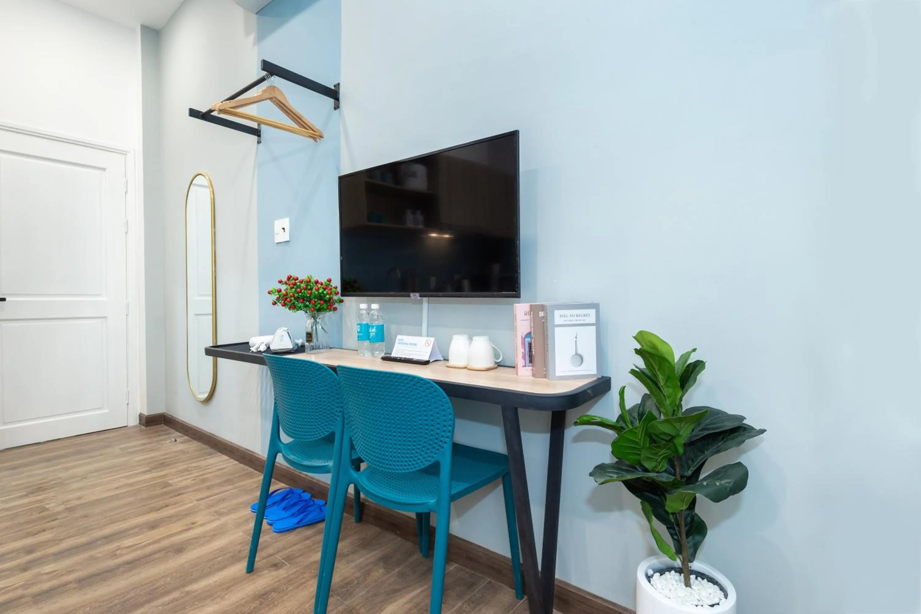 TV and multimedia in Cozrum Homes Greena House