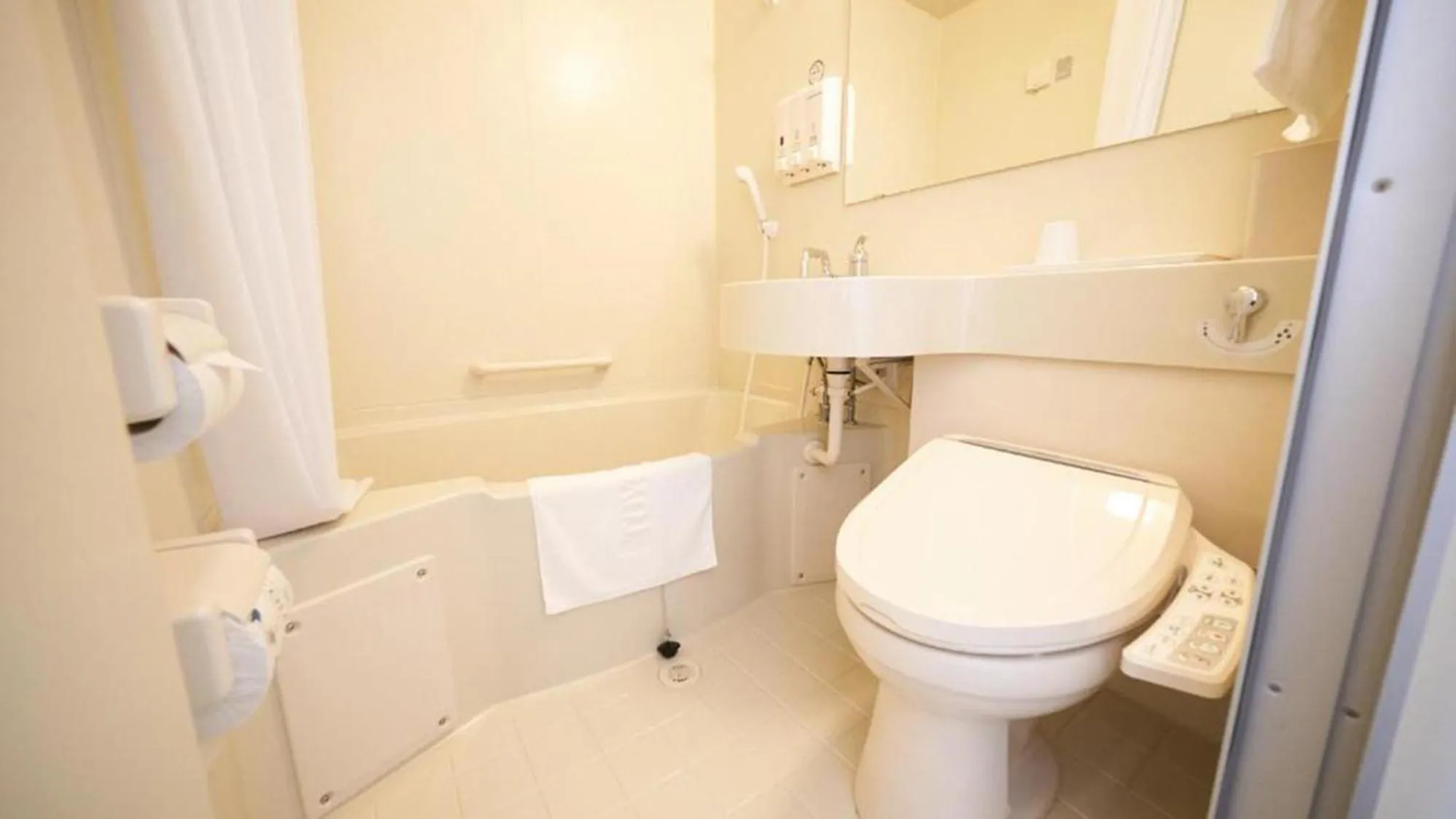 Bathroom in Toyoko Inn Nagoya Kanayama