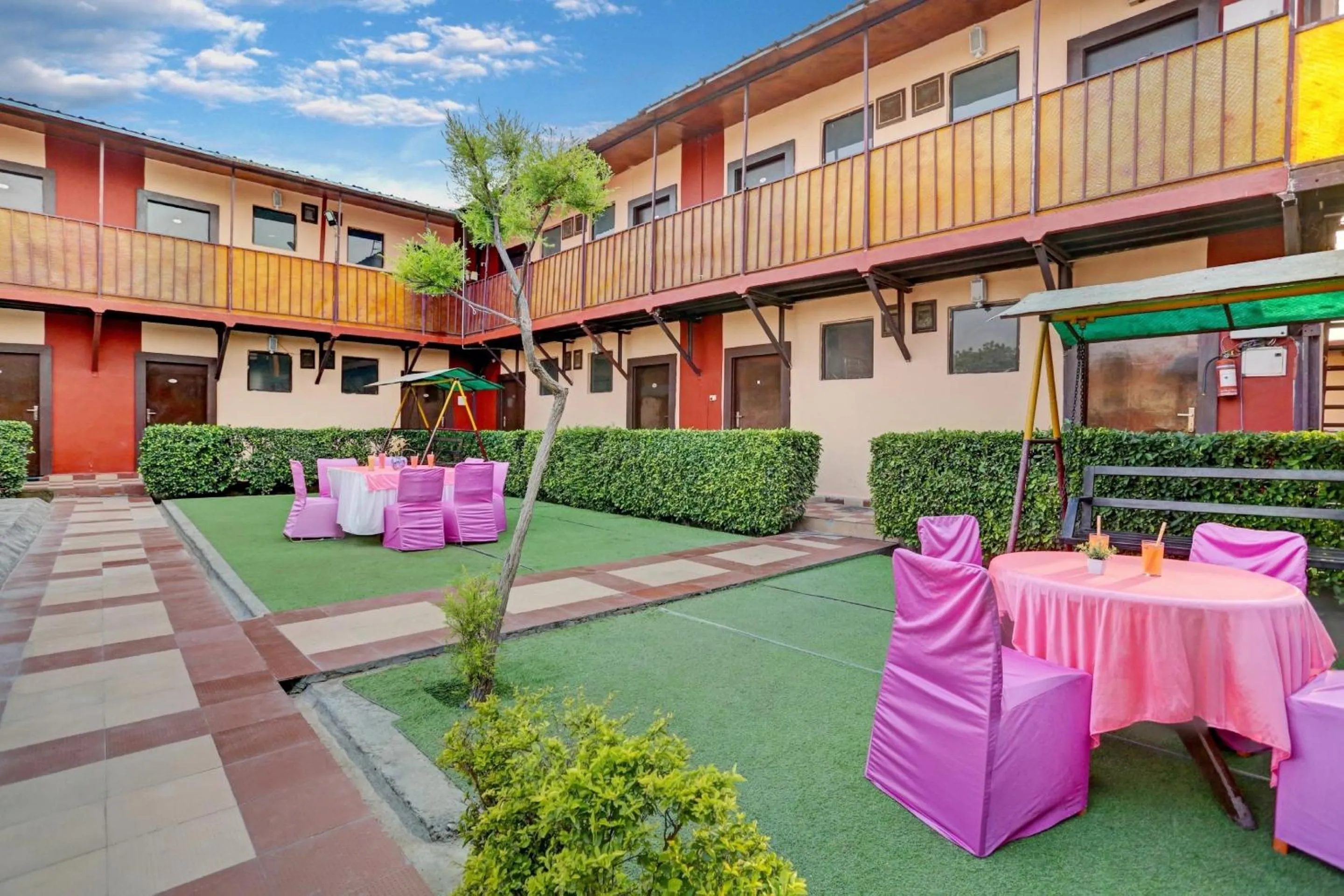 Other in Palette - JPS Residency