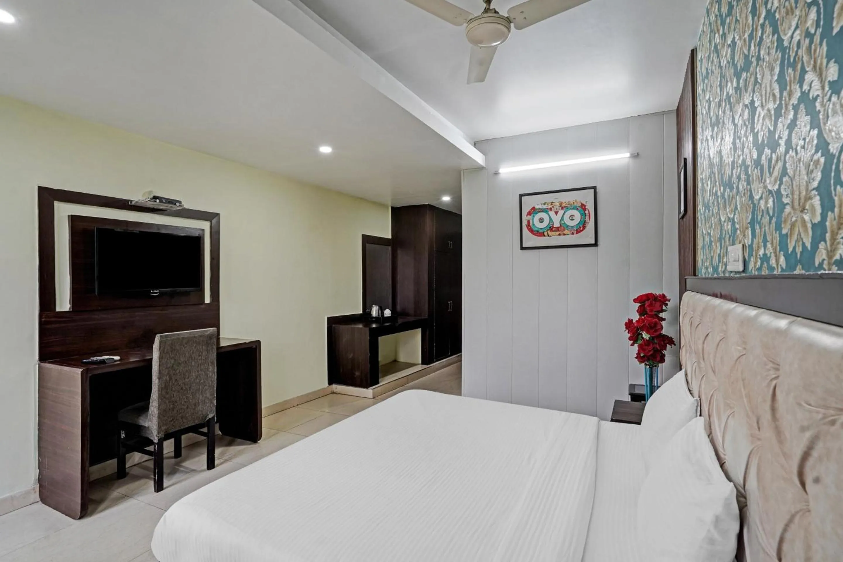 Bedroom in Palette - JPS Residency