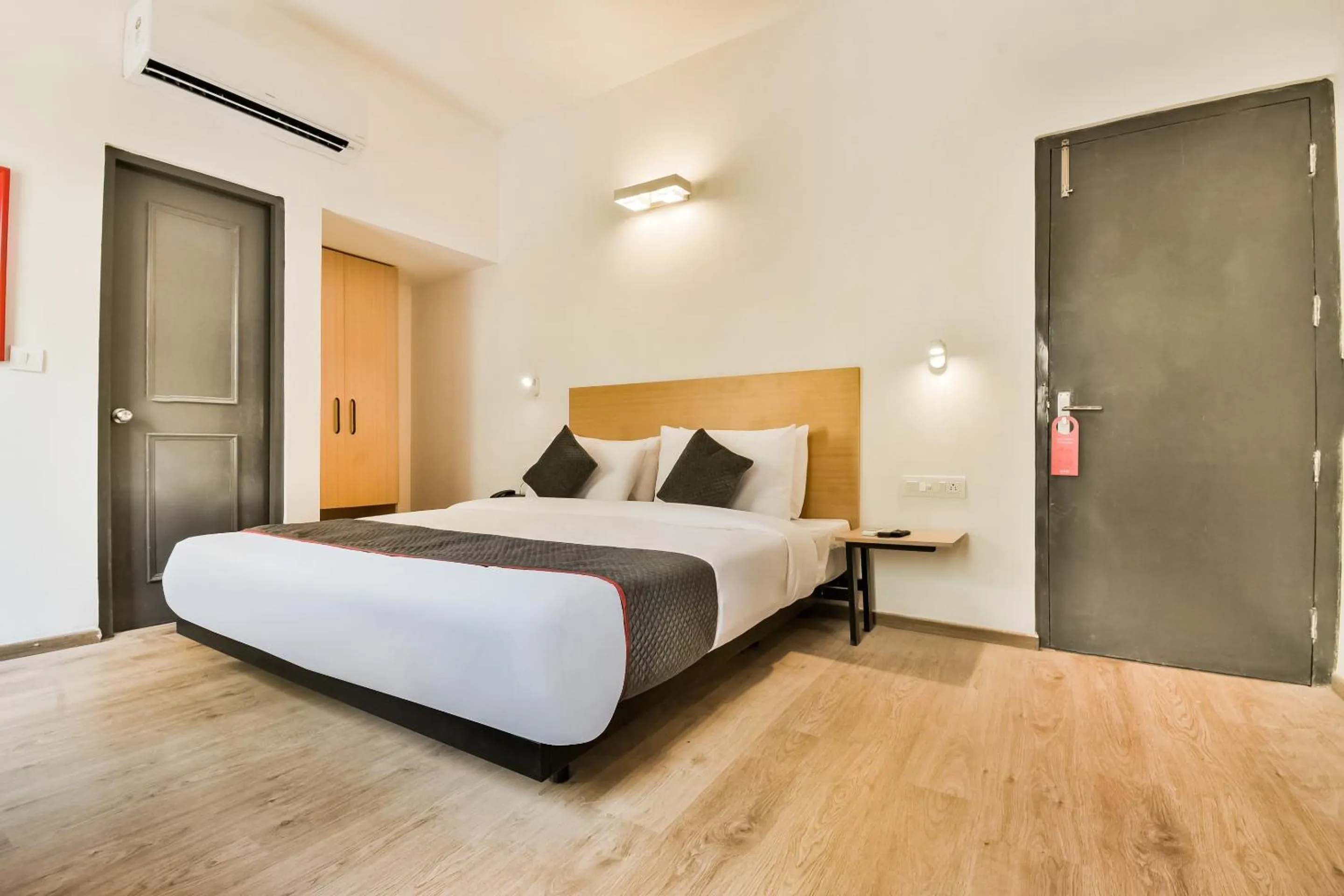 Bedroom, Bed in Super Townhouse Menka