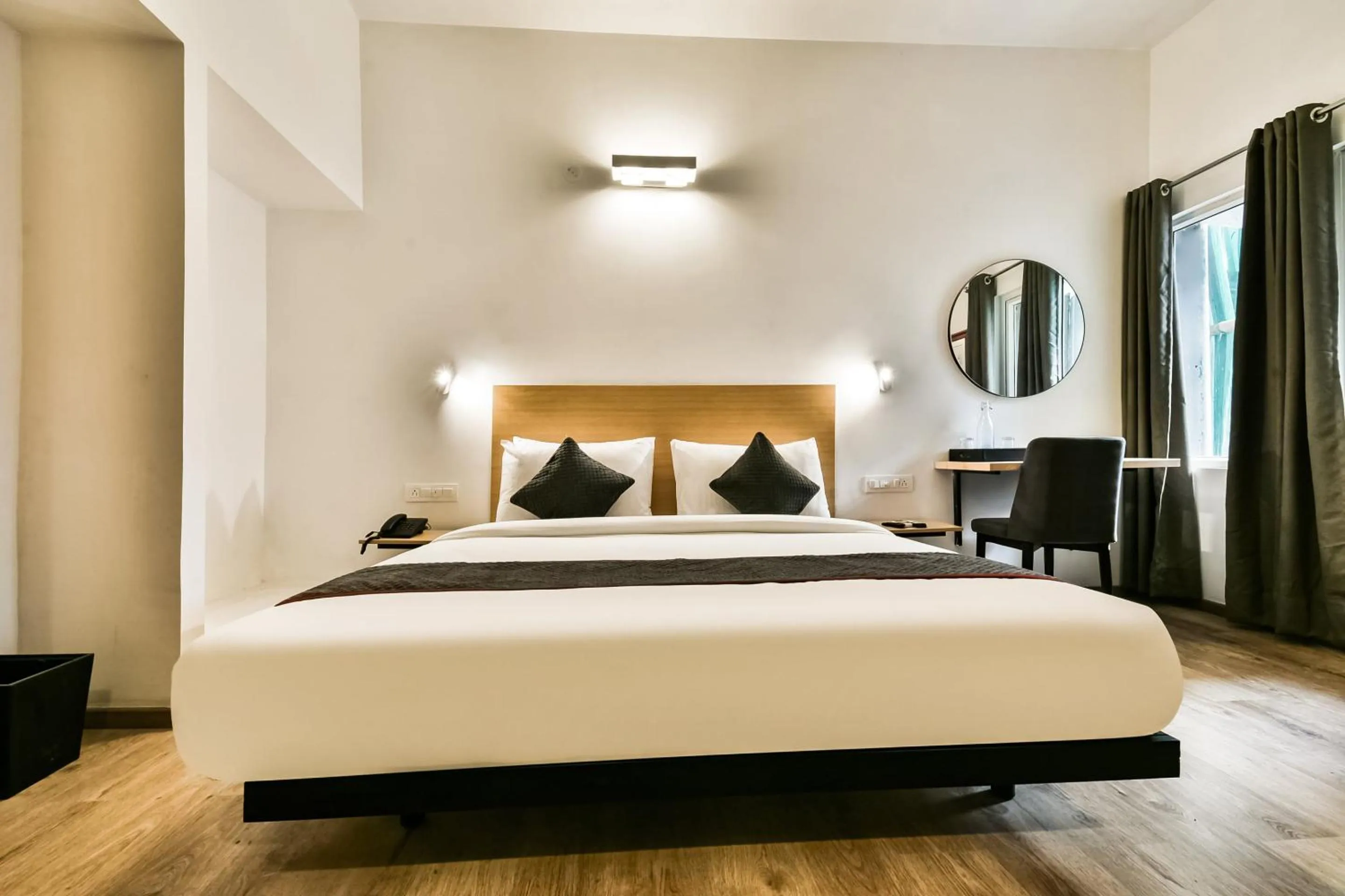 Bedroom, Bed in Townhouse Menka