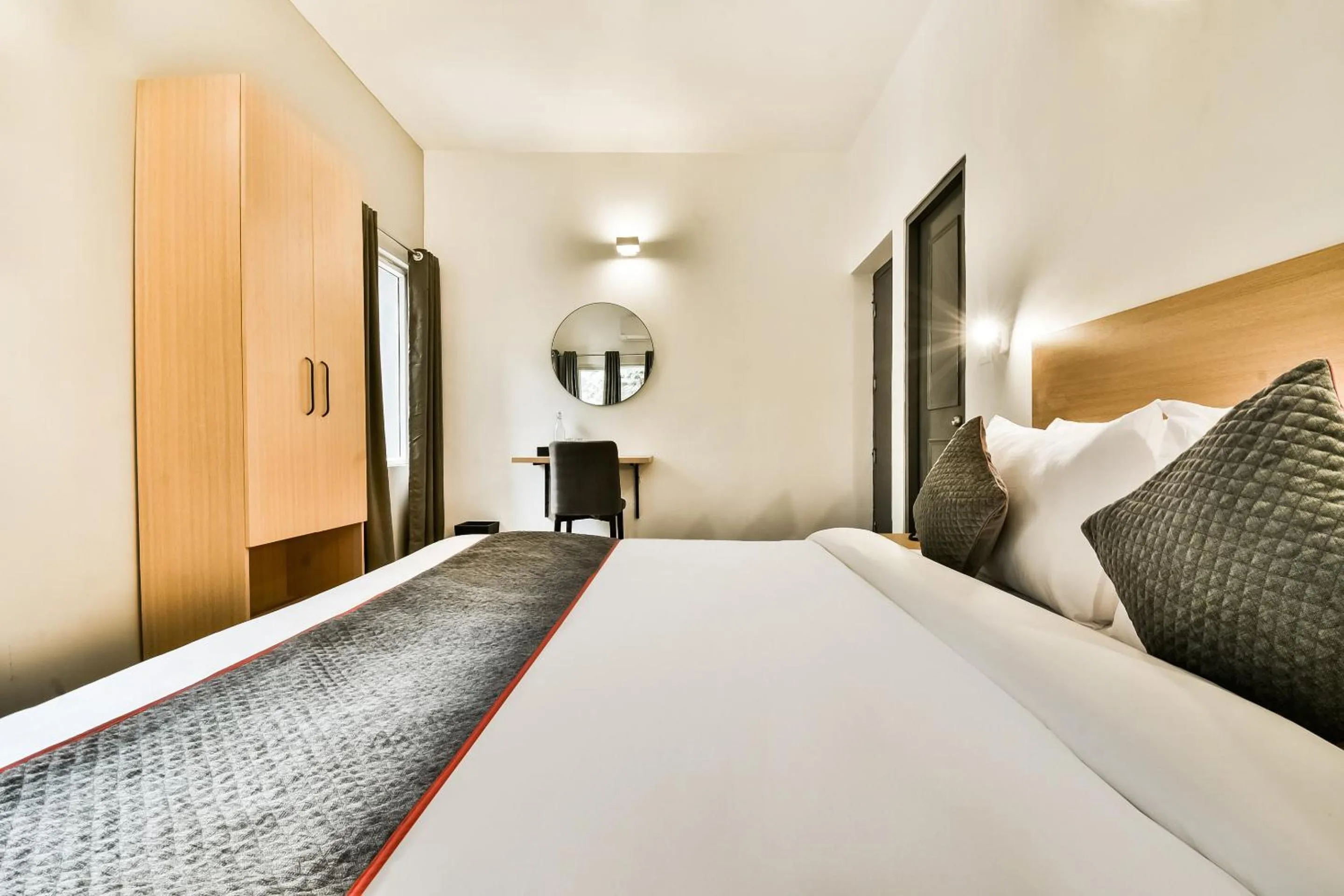 Bedroom, Bed in Townhouse Menka