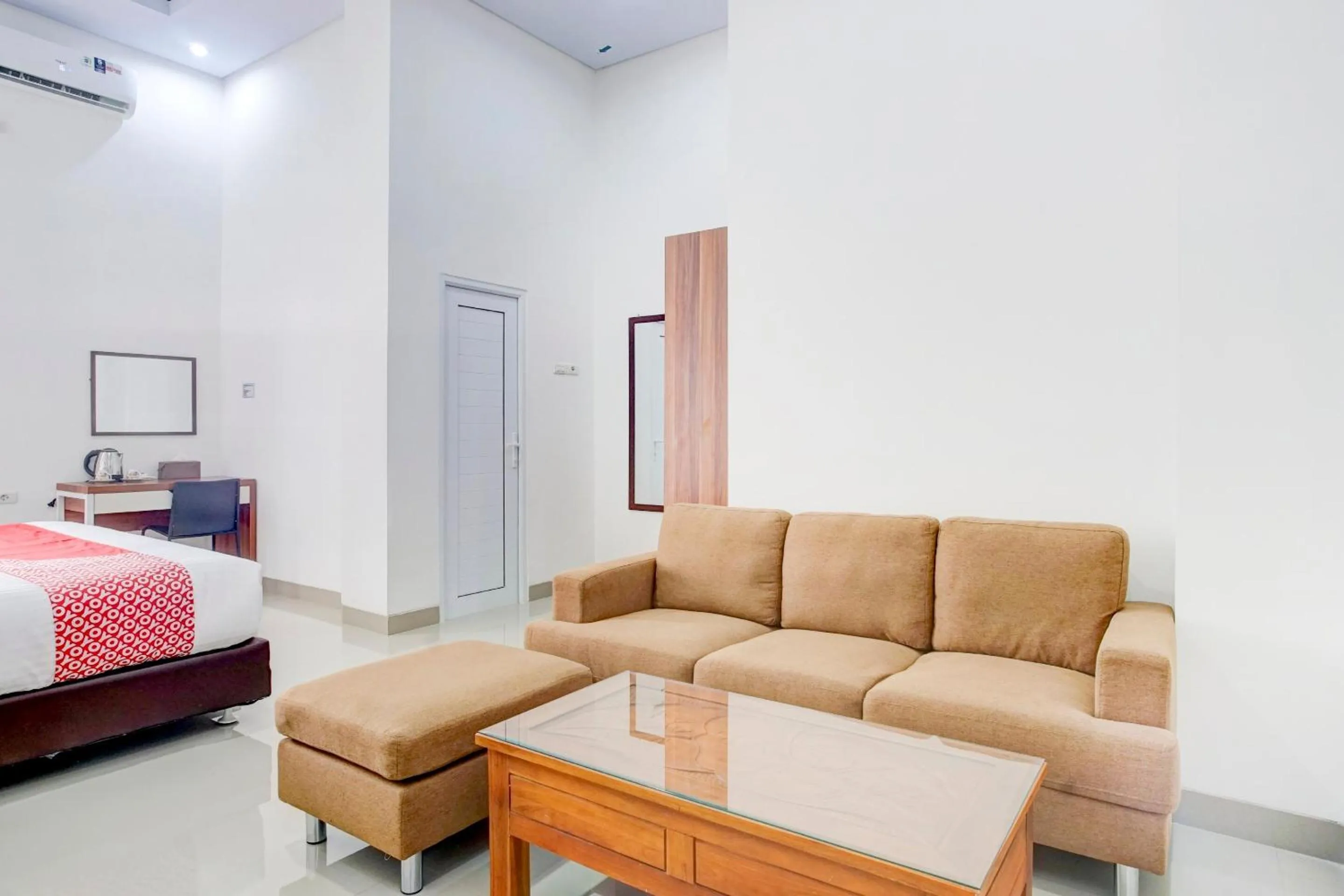 Bedroom, Bed in RedDoorz Plus Syariah near Exit Toll ITERA Lampung 2