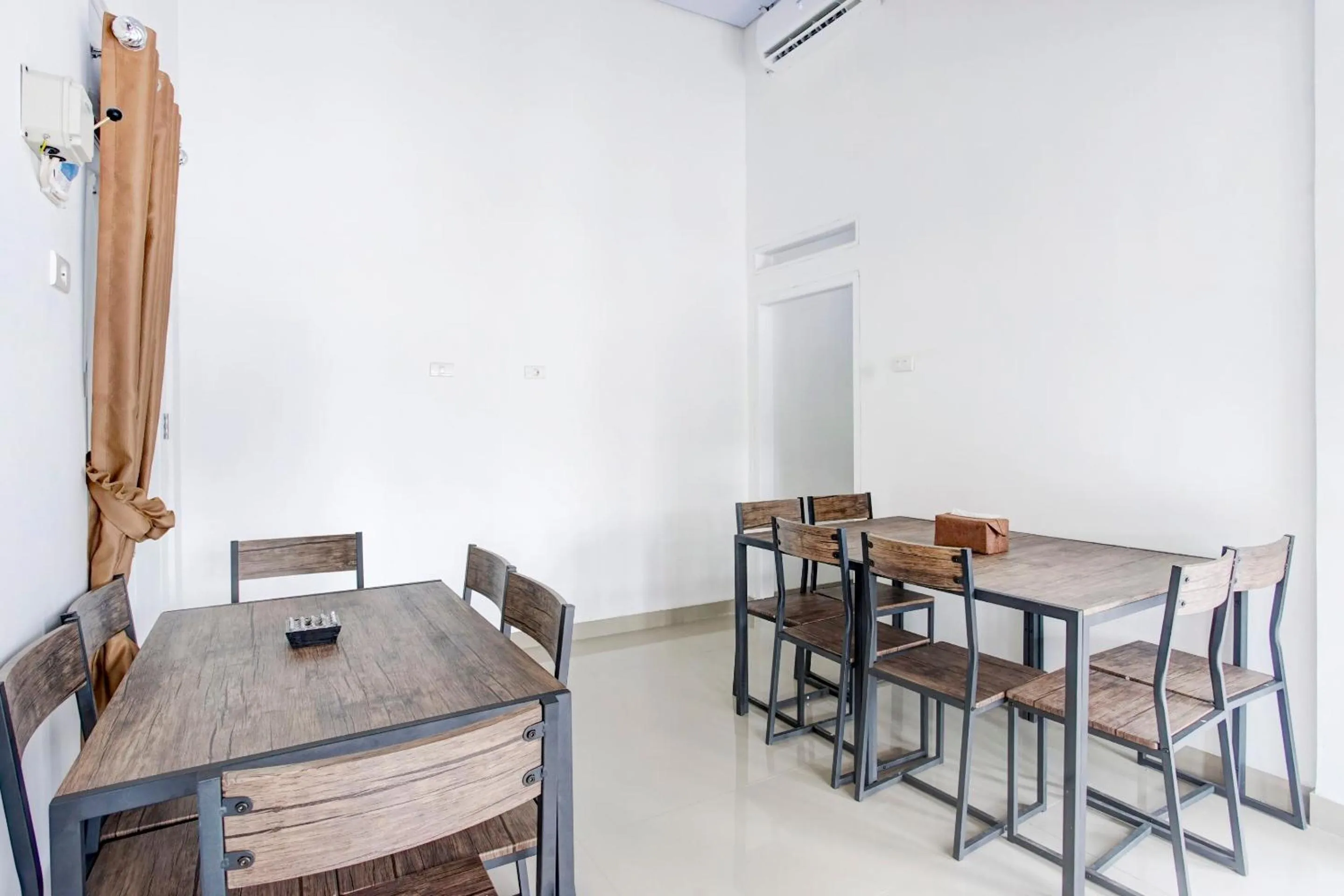 Lobby or reception in RedDoorz Plus Syariah near Exit Toll ITERA Lampung 2