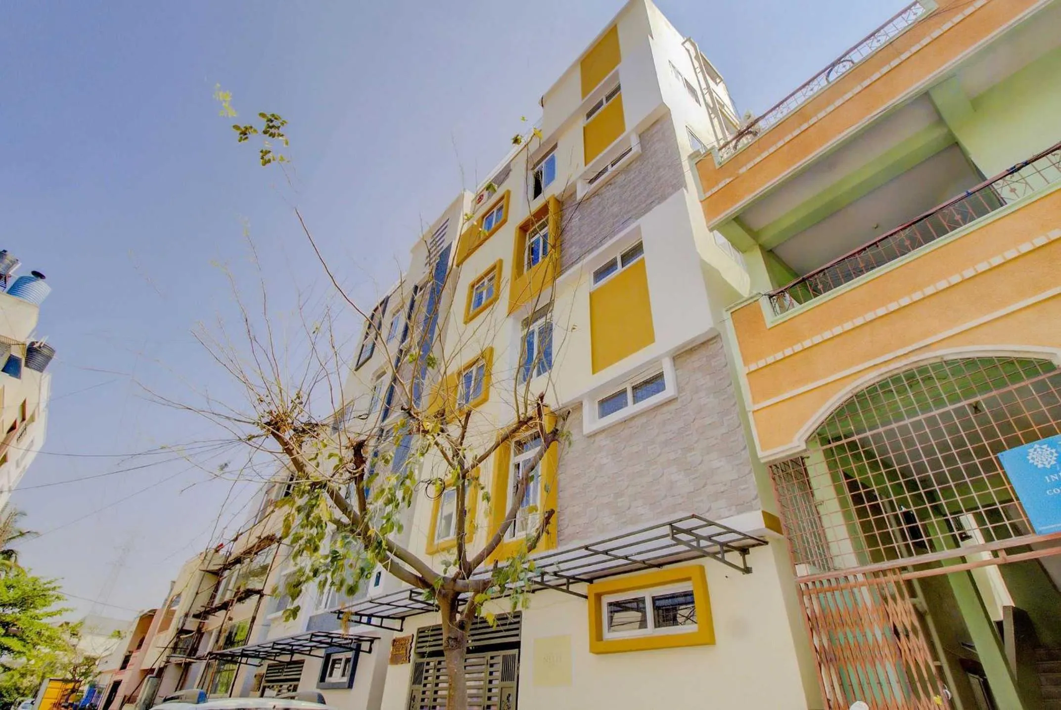 Facade/entrance in Hotel O Nelli Suites