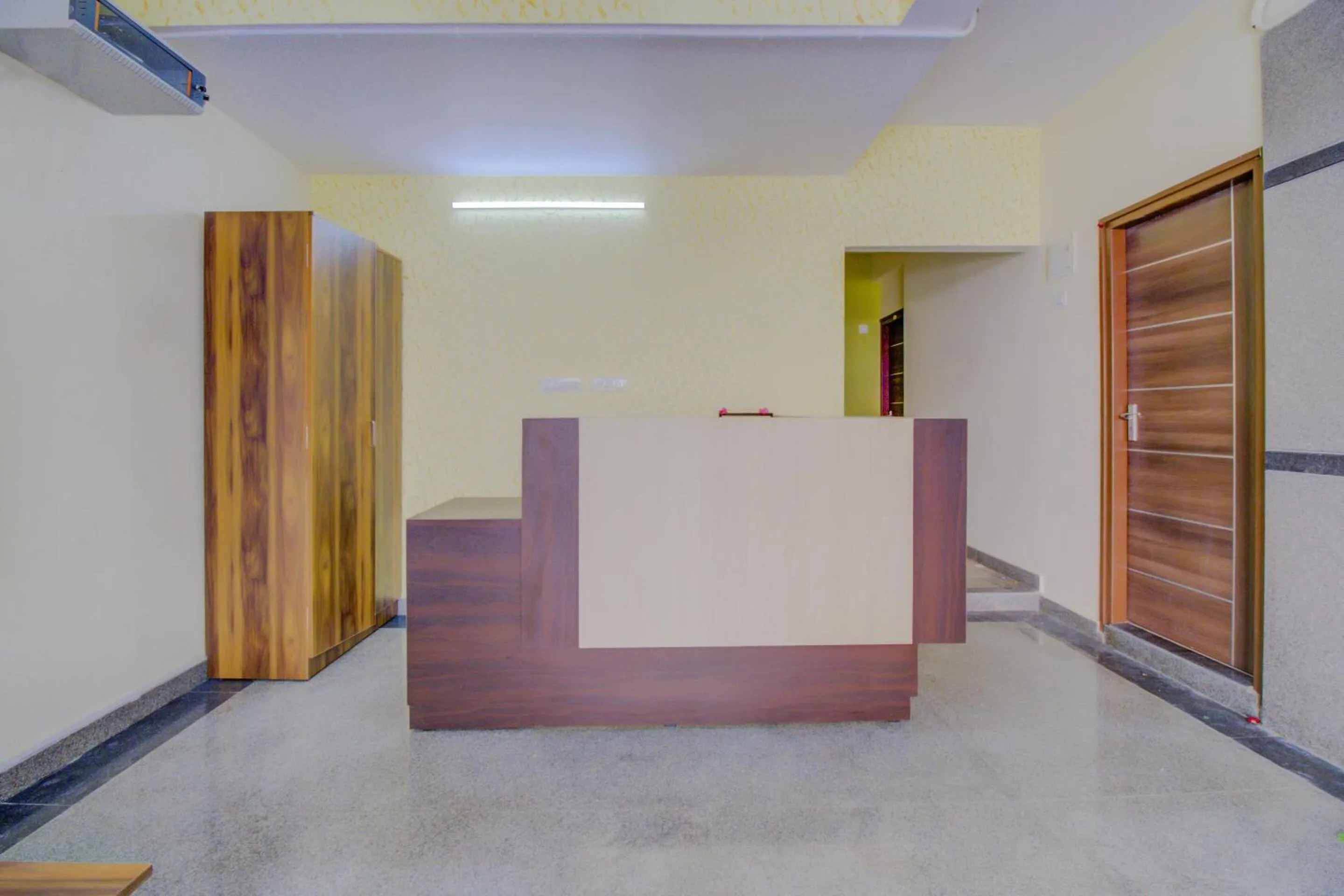 Lobby or reception in Hotel O Nelli Suites