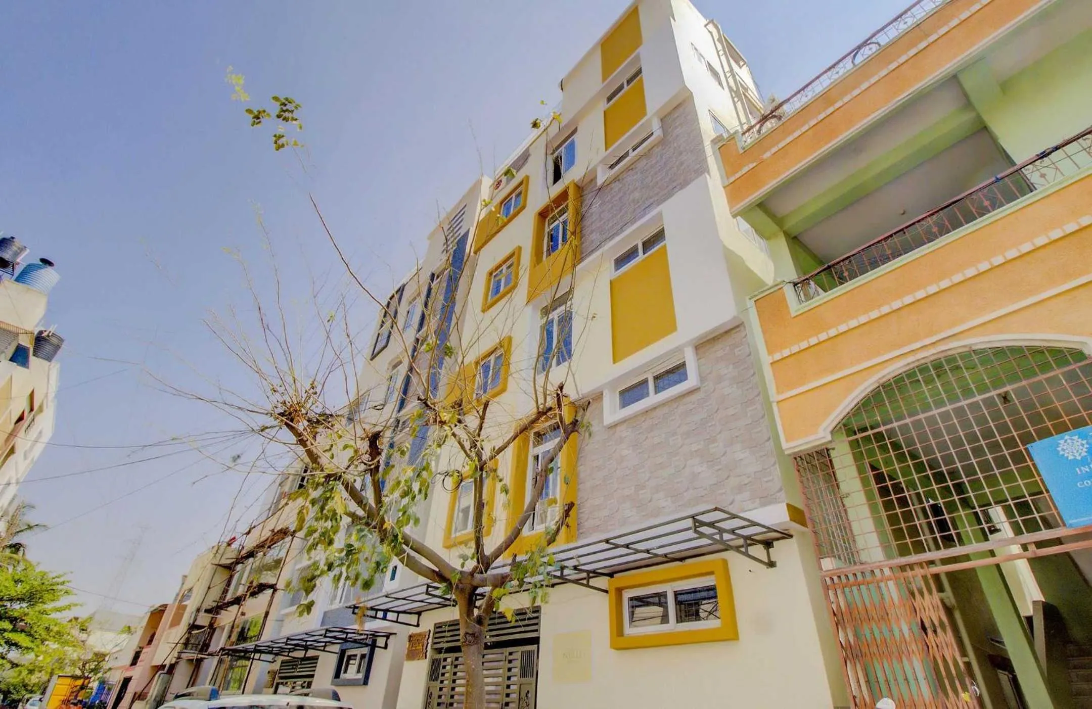 Facade/entrance in Hotel O Nelli Suites