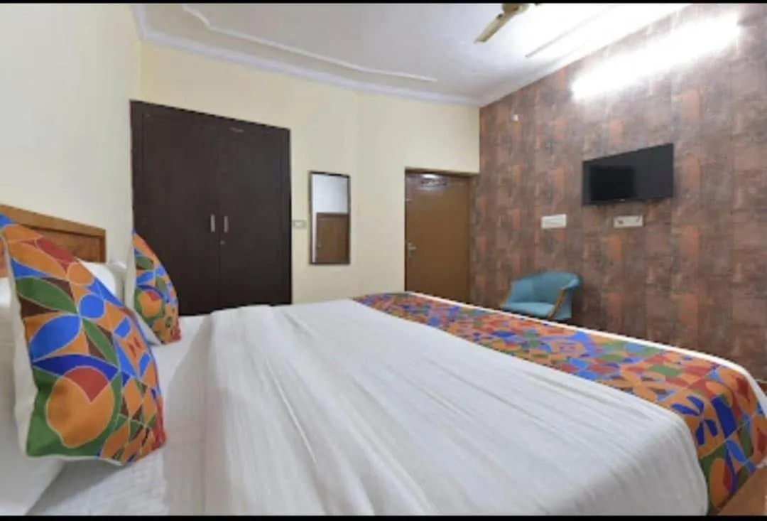 Bedroom in Collection O Rajwada Palace