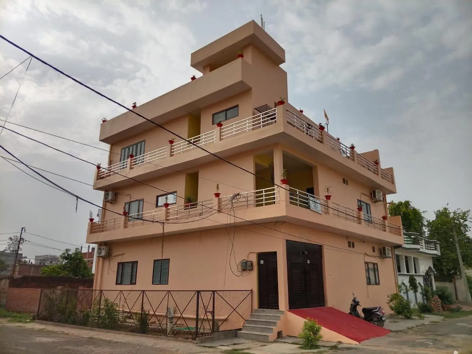 Hotel O R K RESIDENCY SGPGI Hotel O R K RESIDENCY SGPGI