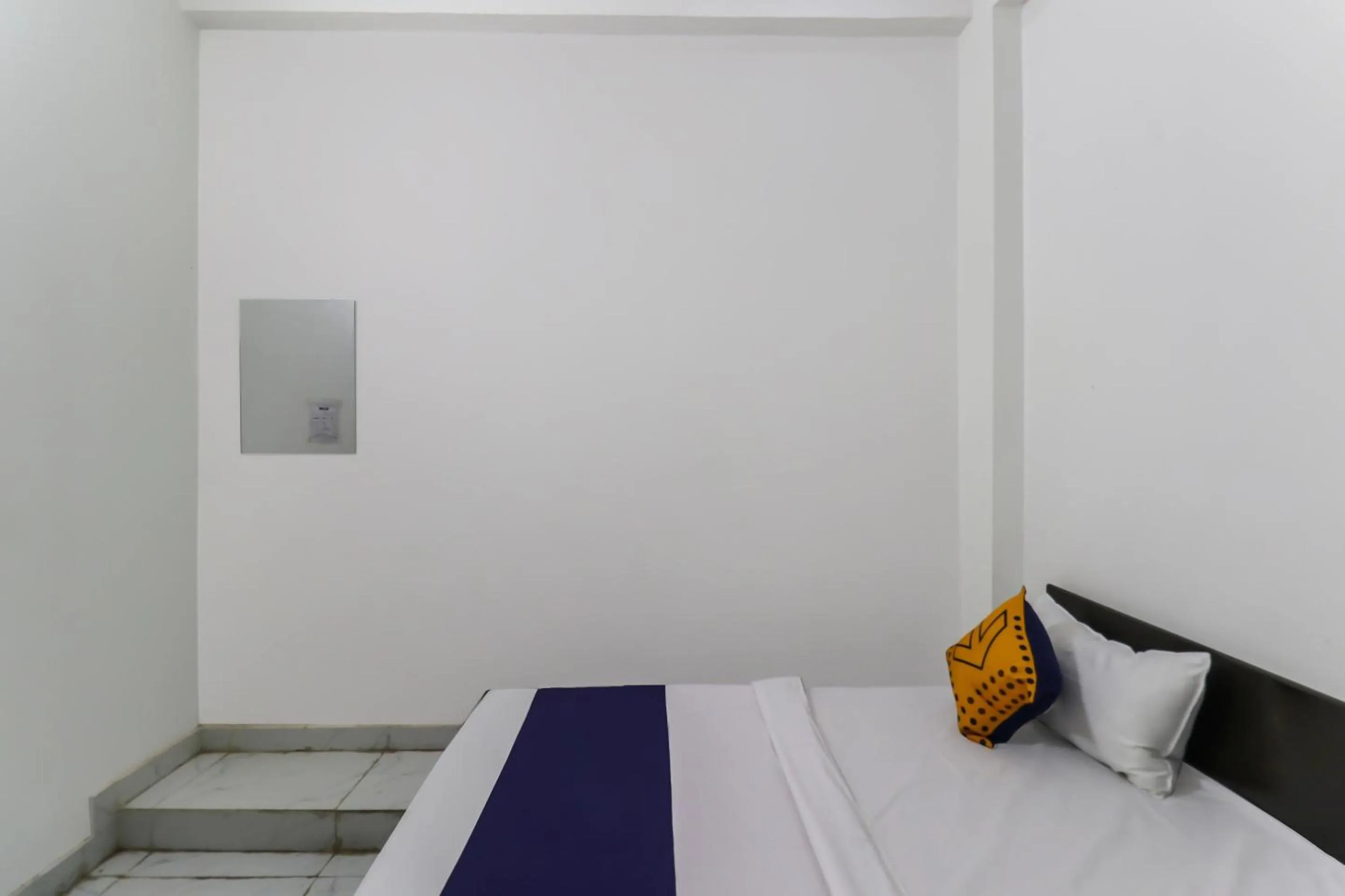 Bedroom, Bed in Hotel O Rajdhani Hotel