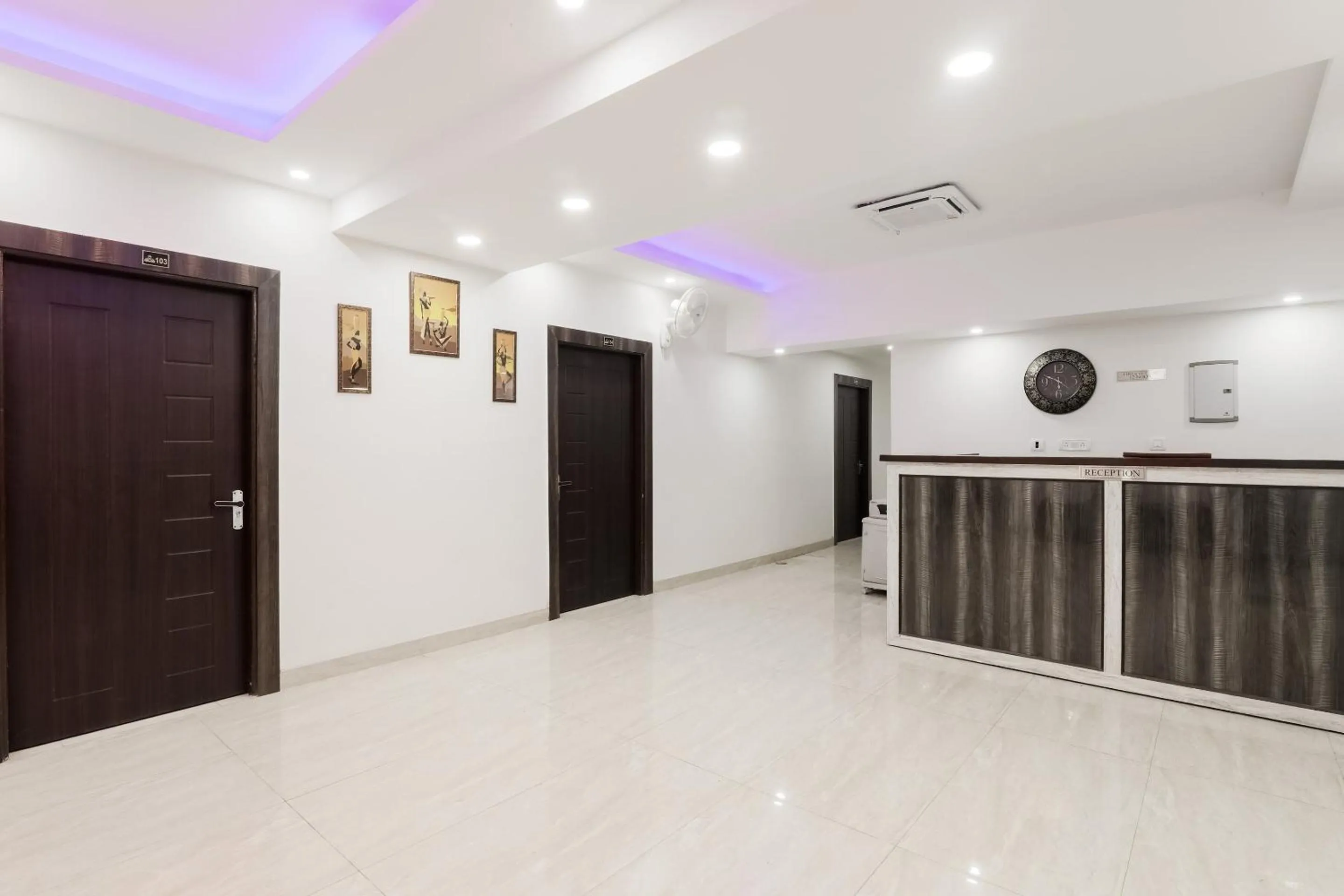 Lobby or reception in Hotel O The Maharaja Inn