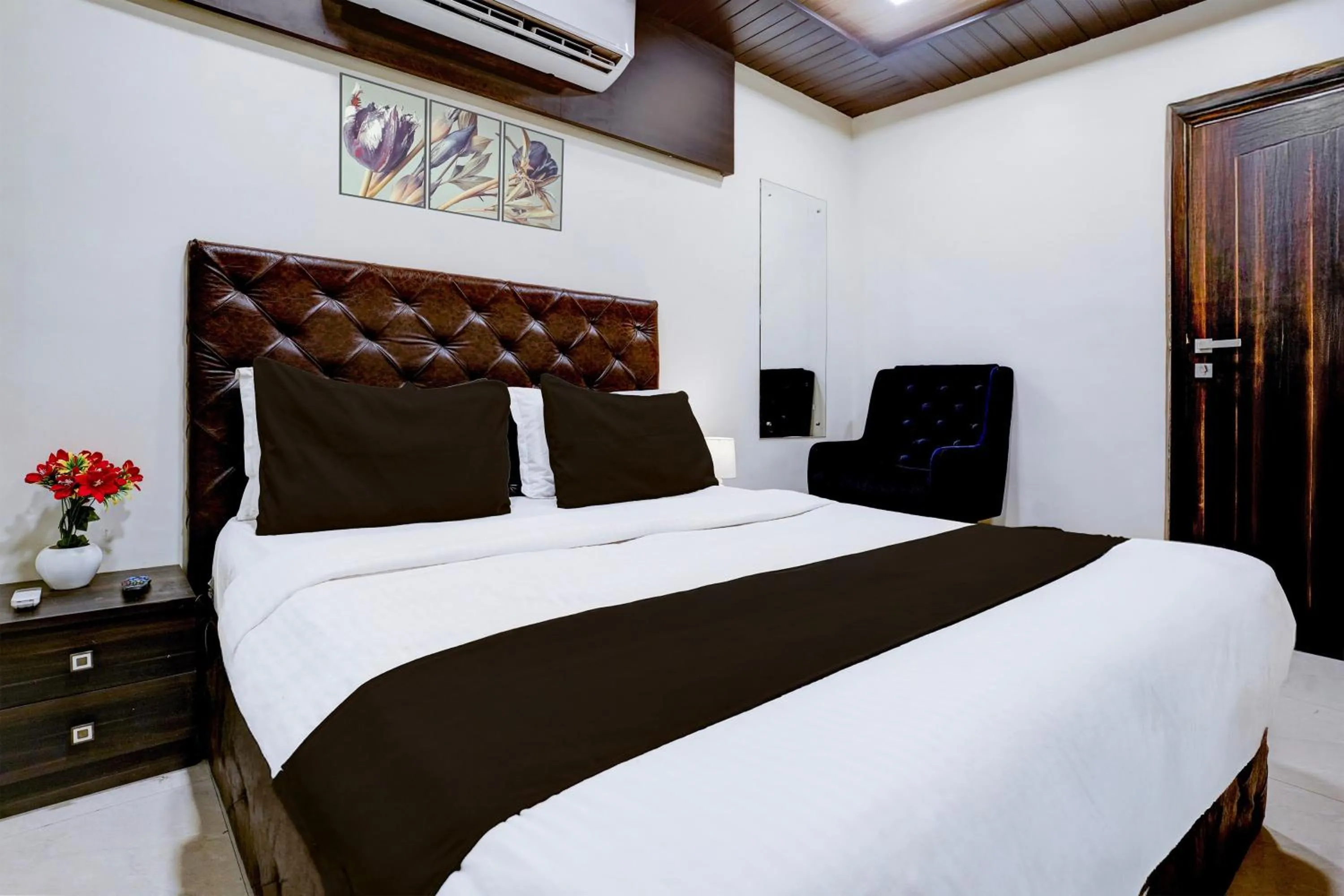 Bedroom, Bed in Super Collection O Thane Formerly Dove Residency