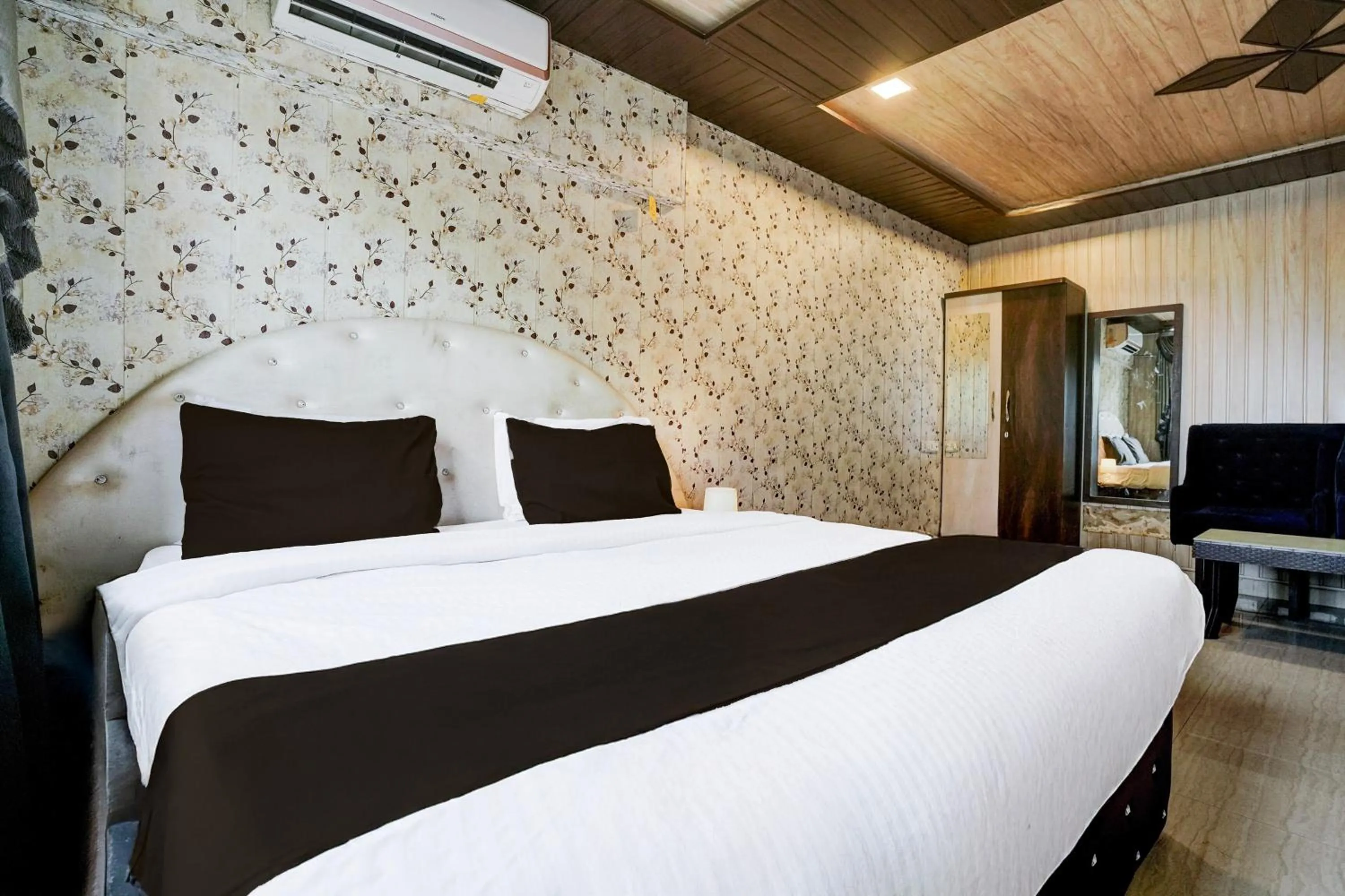 Bedroom, Bed in Super Collection O Thane Formerly Dove Residency