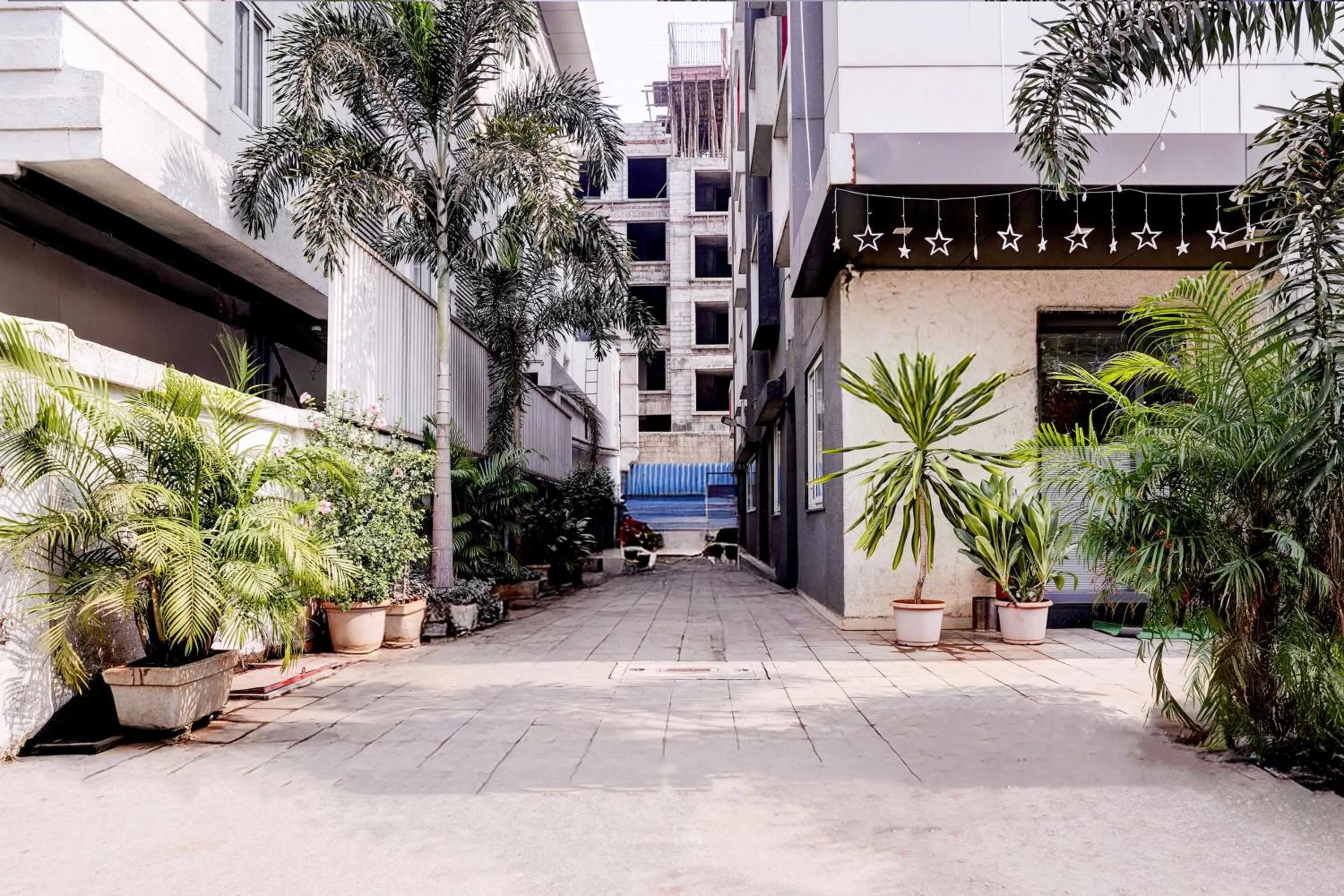 Facade/entrance in Super Townhouse OAK Kopar Khairane Navi Mumbai Formerly IVY Hotel