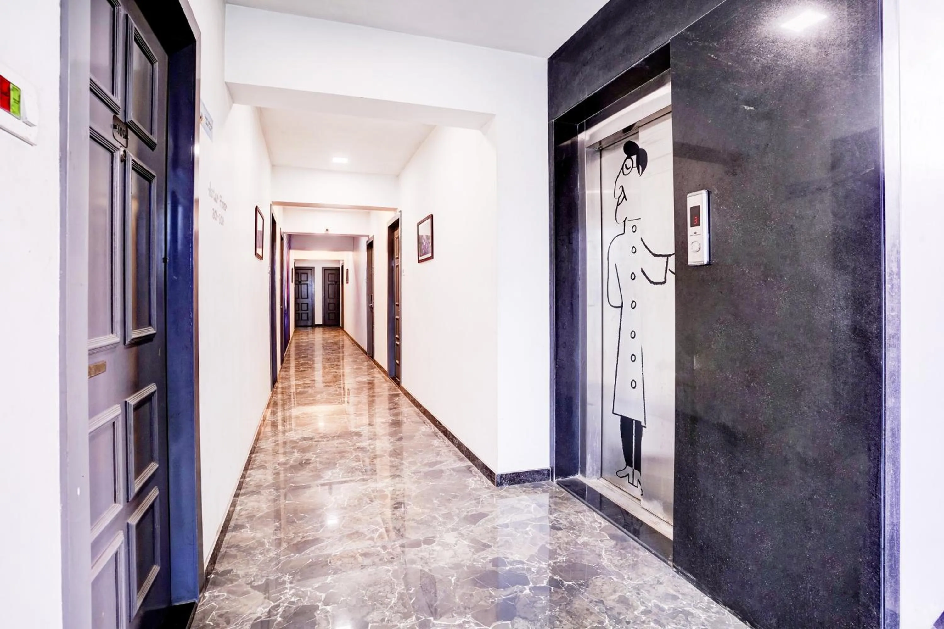 Lobby or reception in FabHotel Ashray Residency