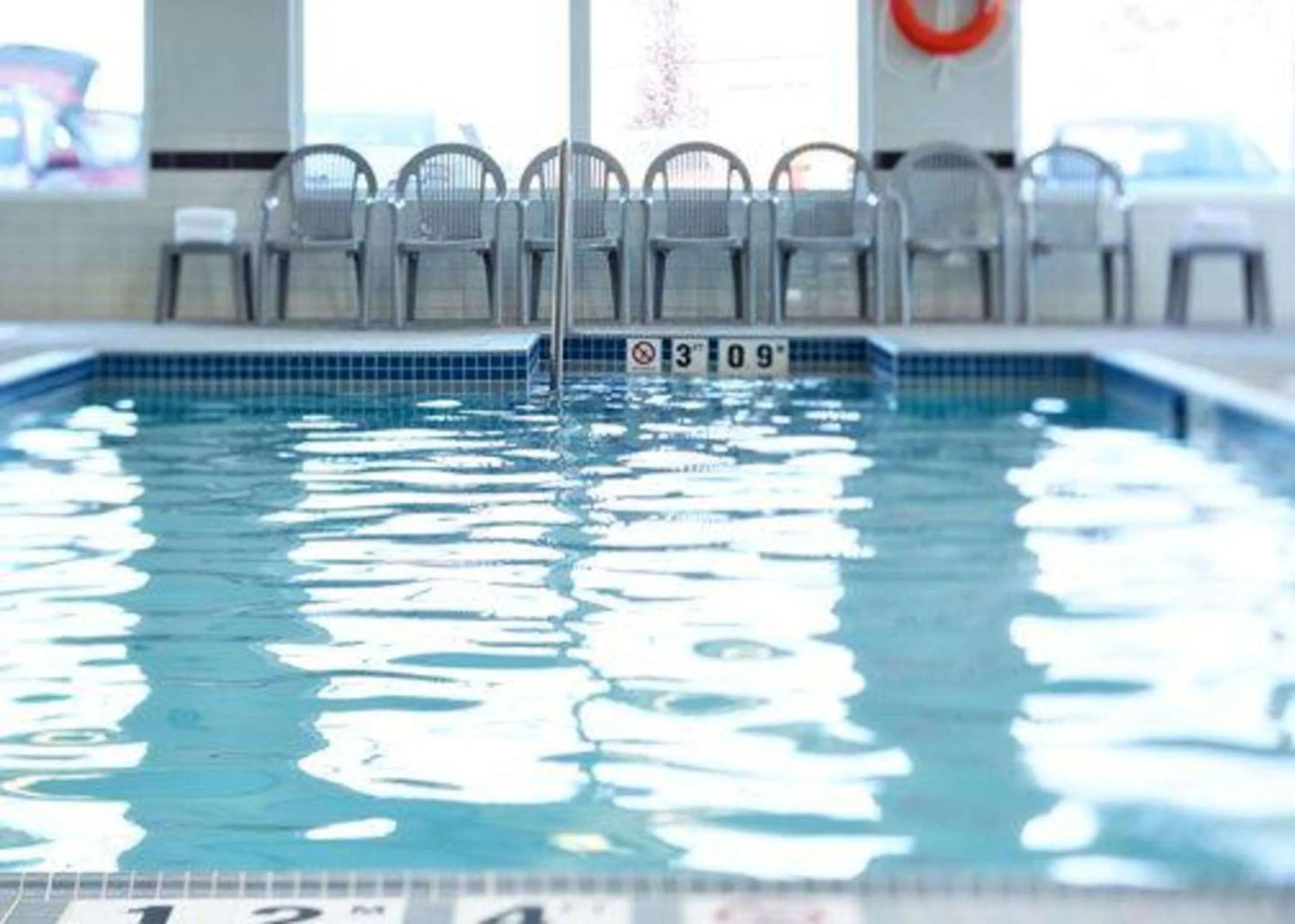 Swimming pool in Sleep Inn Regina East