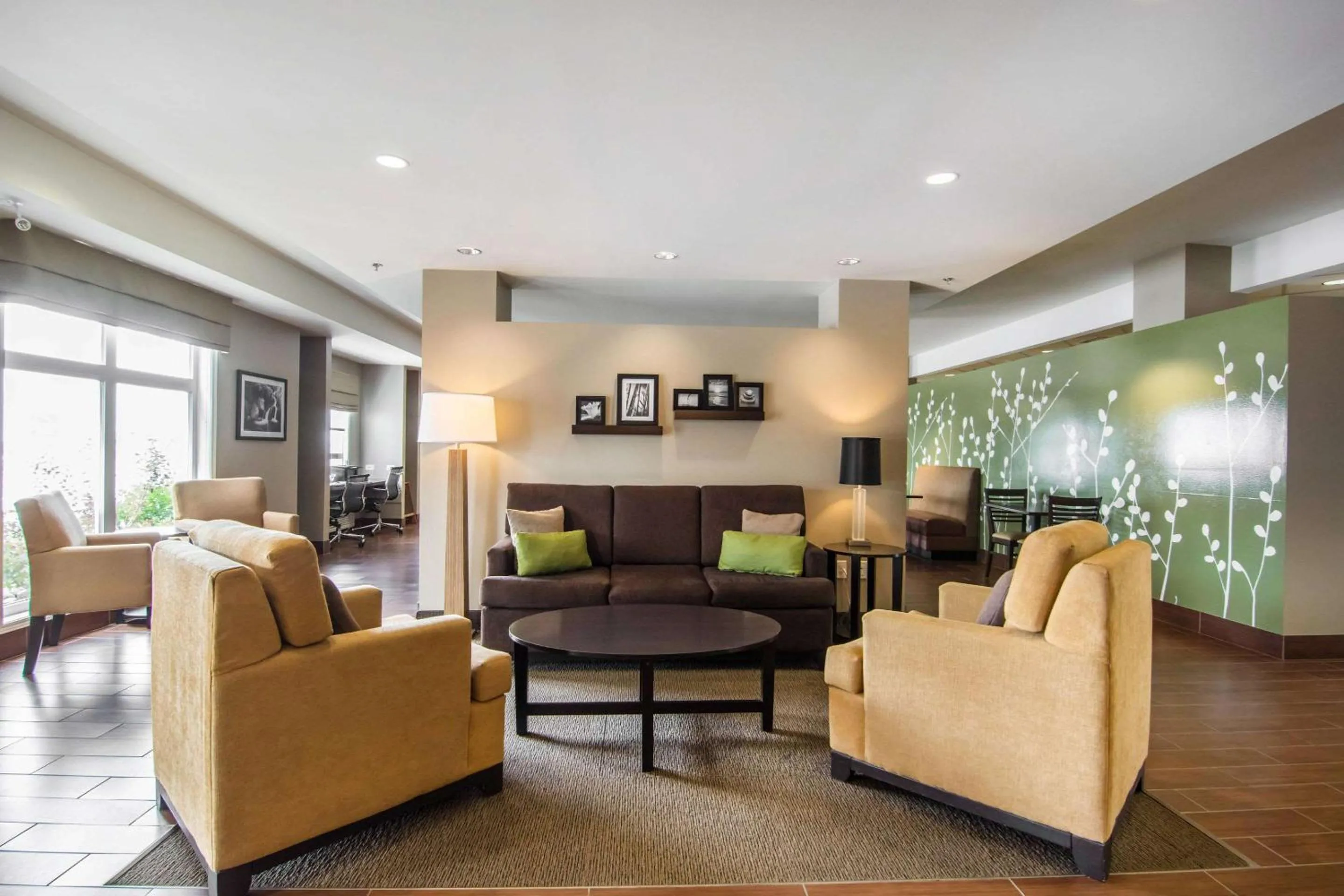 Lobby or reception in Sleep Inn Regina East