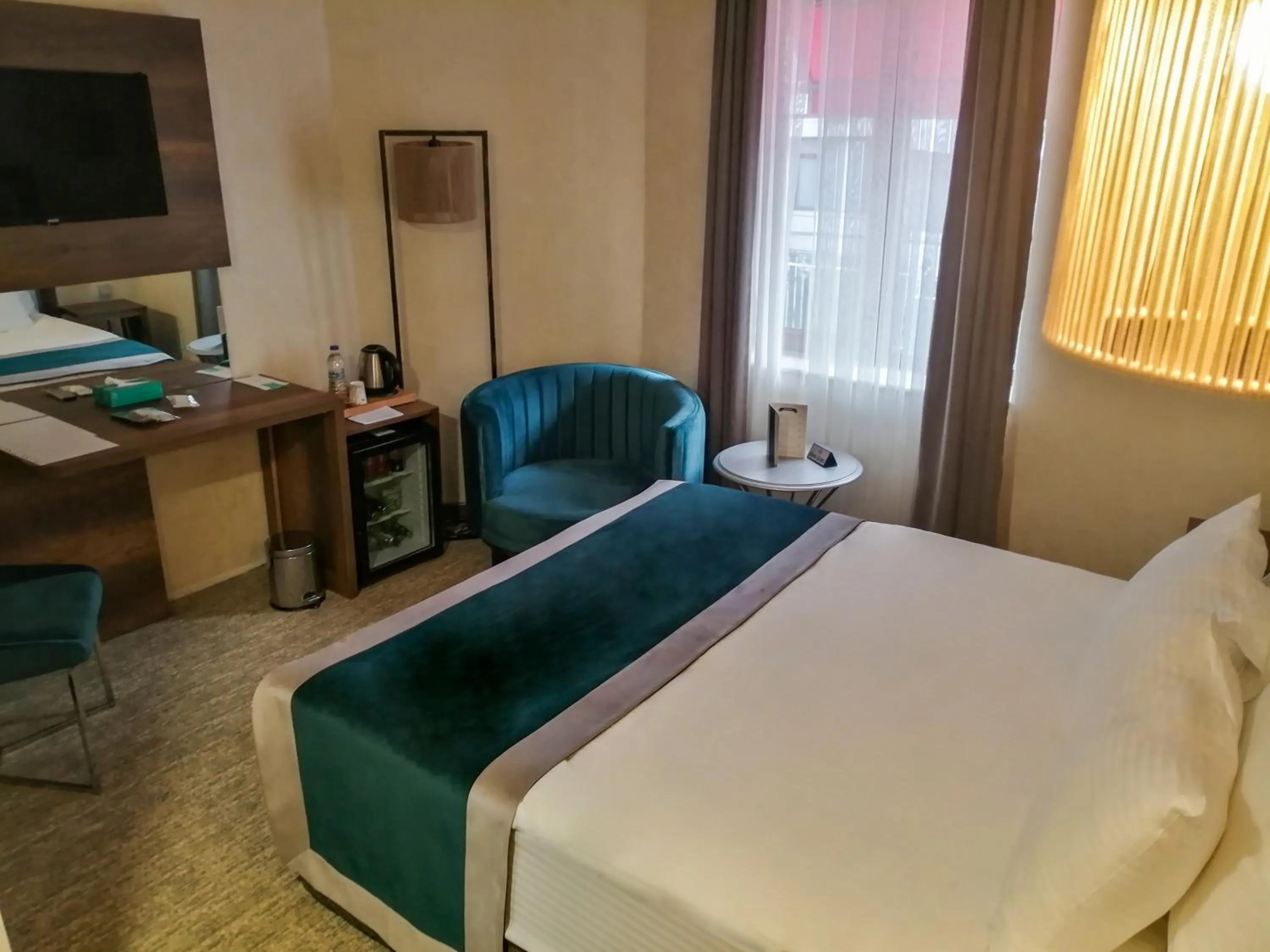 Massage, Bed in The Life Hotel & Spa